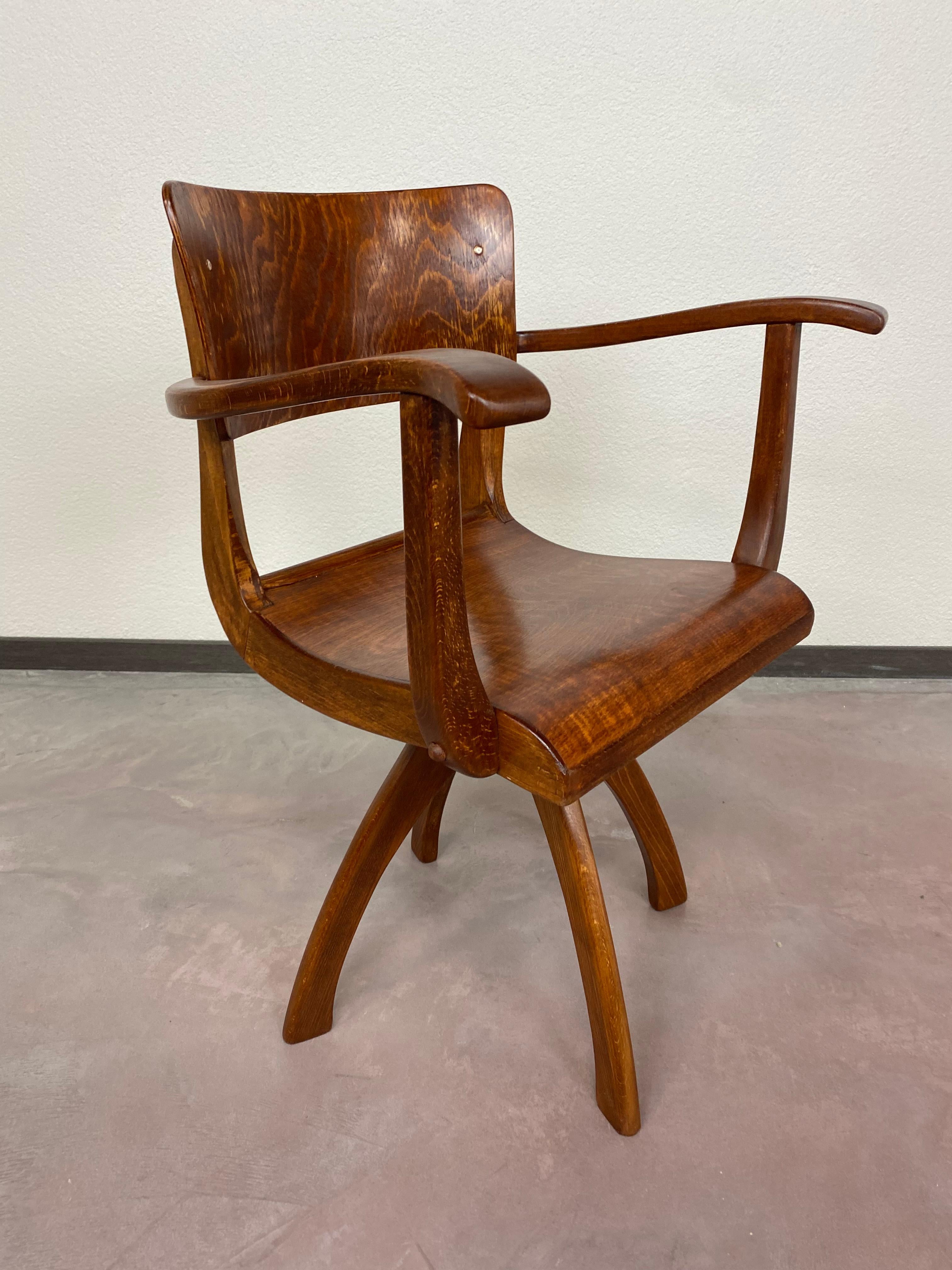 Casala swivel desk chair after renovation. Very nice comfotable model.
