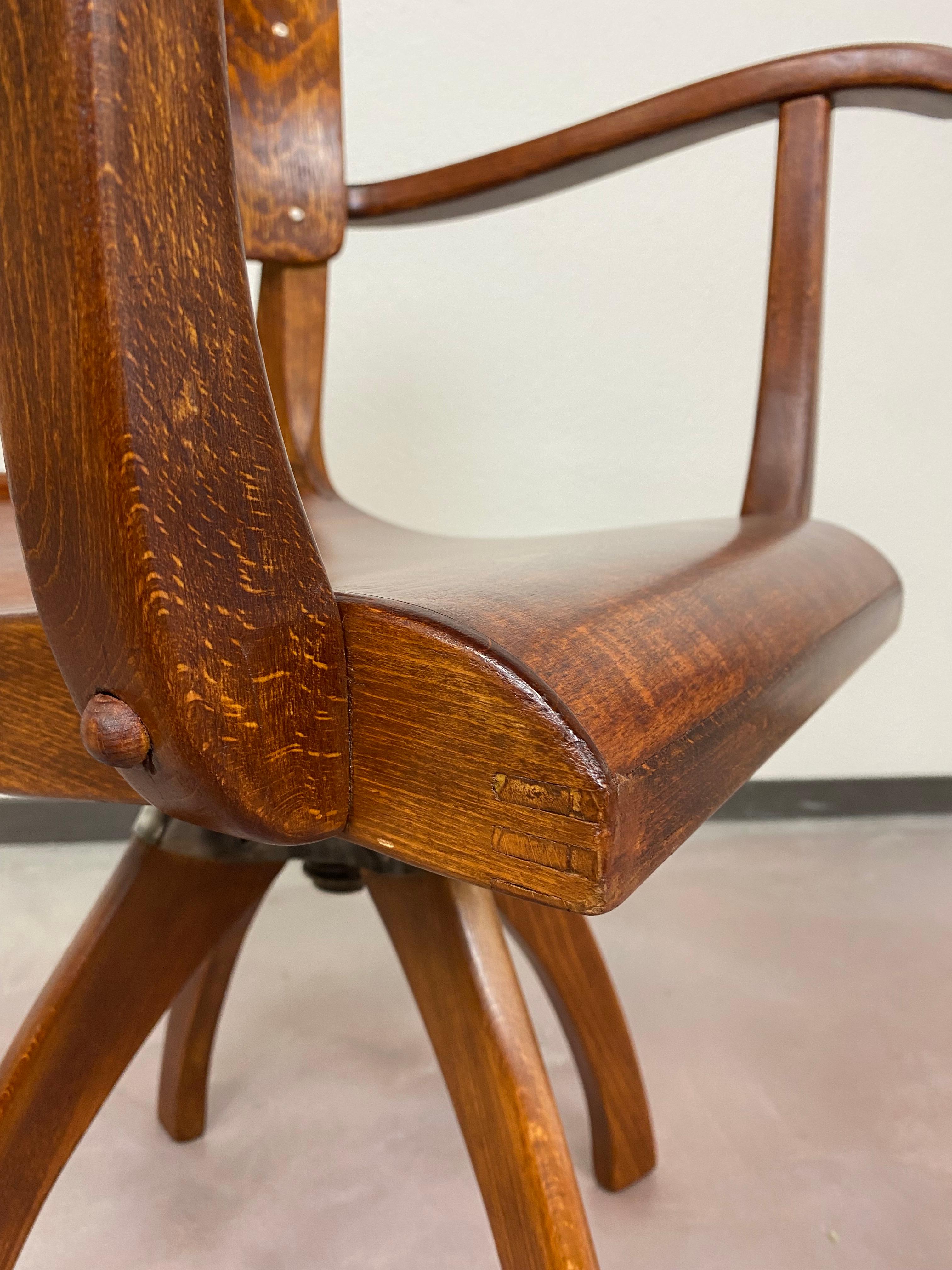 Slovak Casala Swivel Desk Chair