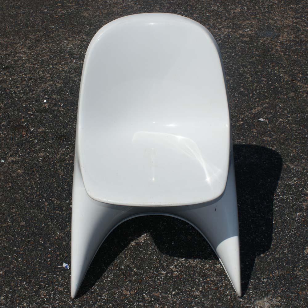 Mid-Century Modern Casalino Alexander Begge chaise empilable blanche en vente