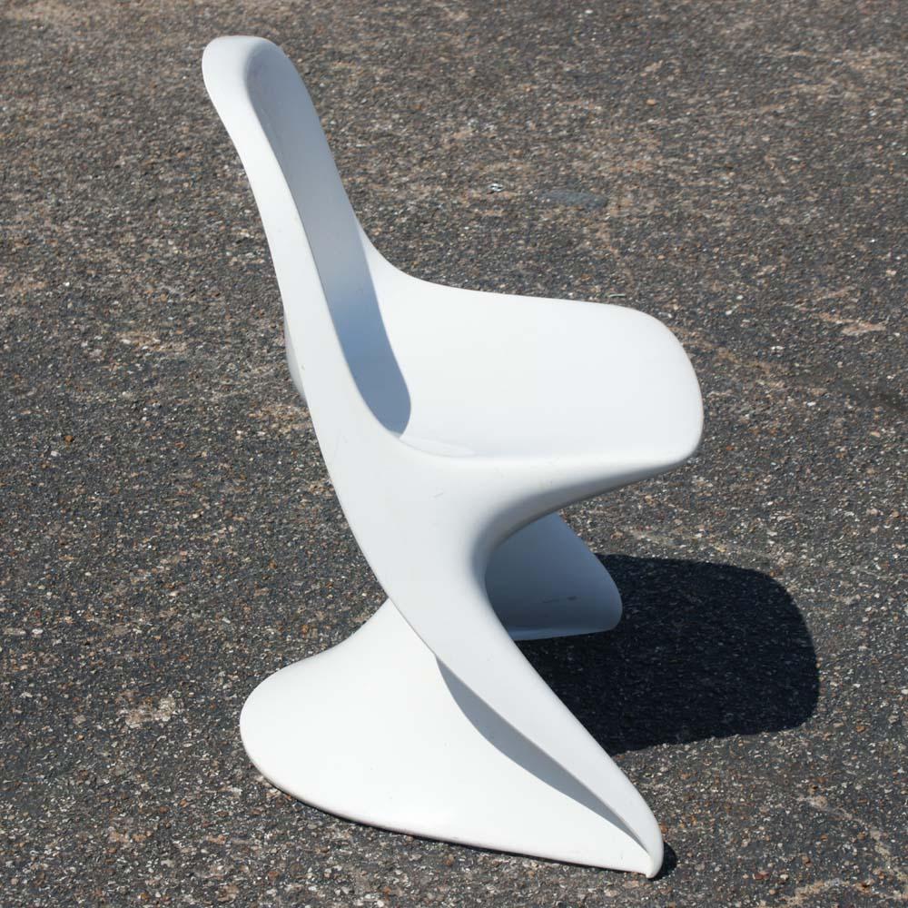 Casalino Alexander Begge Stacking Chair White Color In Good Condition For Sale In Pasadena, TX