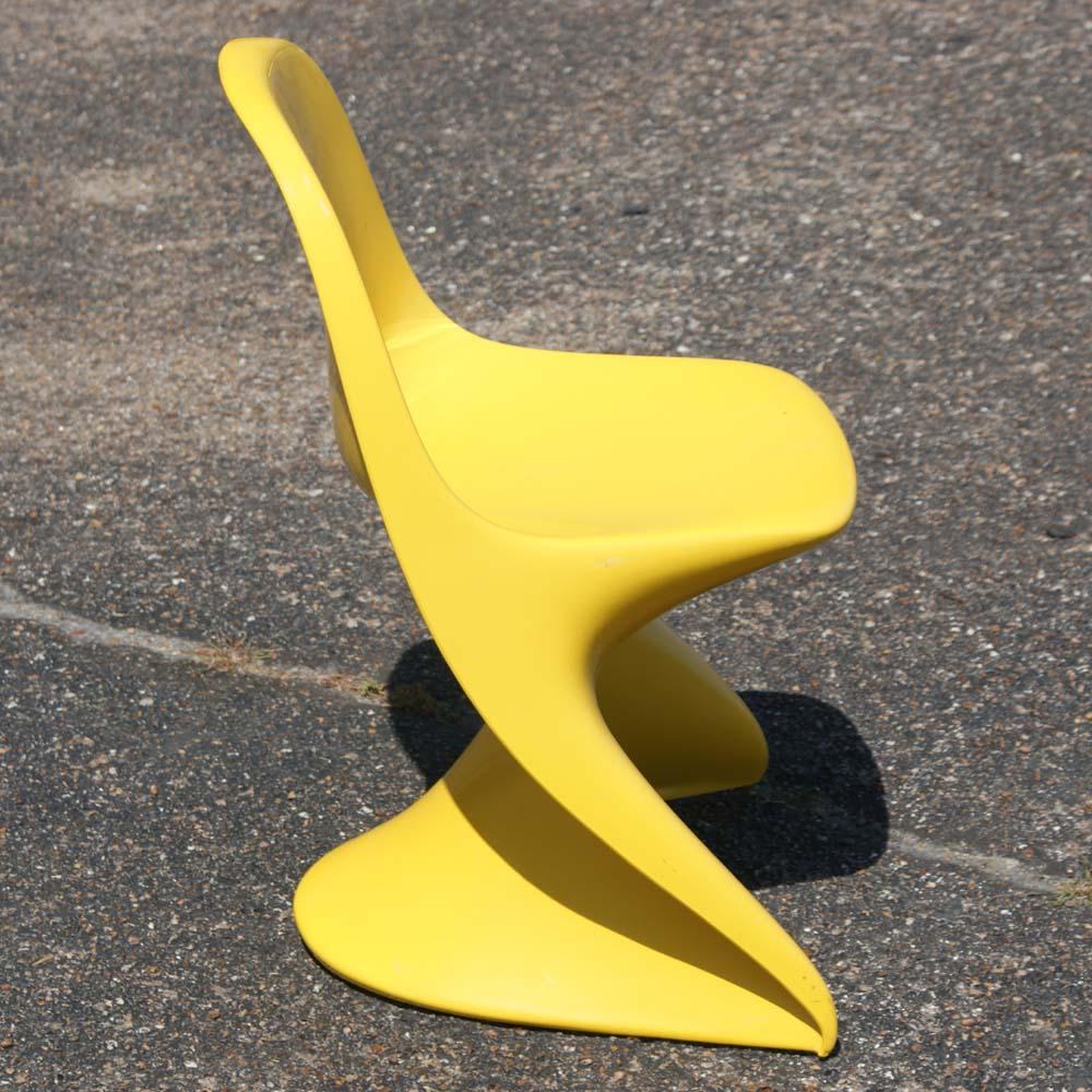 Chaise empilable pour enfants Casalino d'Alexander Begge, couleur jaune Bon état - En vente à Pasadena, TX