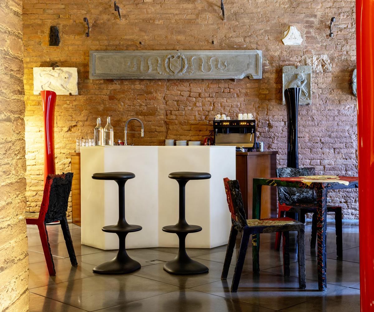 Mesa Casamania REMEMBERME en tejano de Tobias Juretzek Siglo XXI y contemporáneo en venta