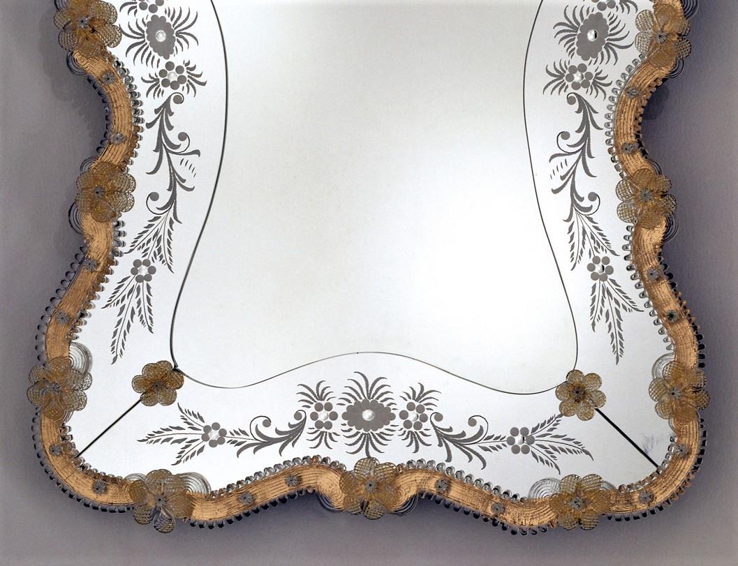 italien Miroir en verre de Murano de style vénitien 