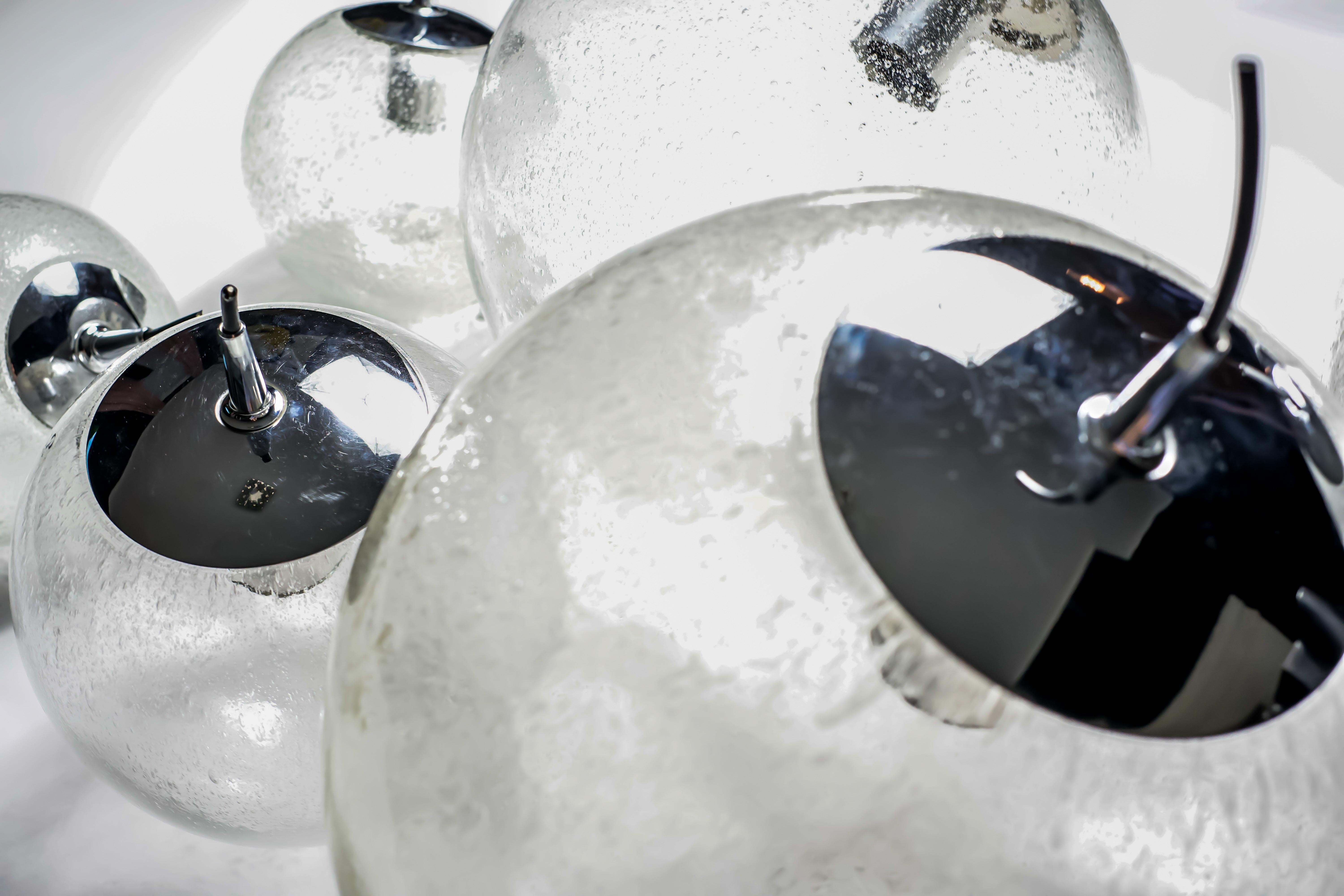 Mid-Century Modern Cascade Chandelier BubbleGlass glass balls Kalmar/Putzler, 1960, Vienna, Austria For Sale