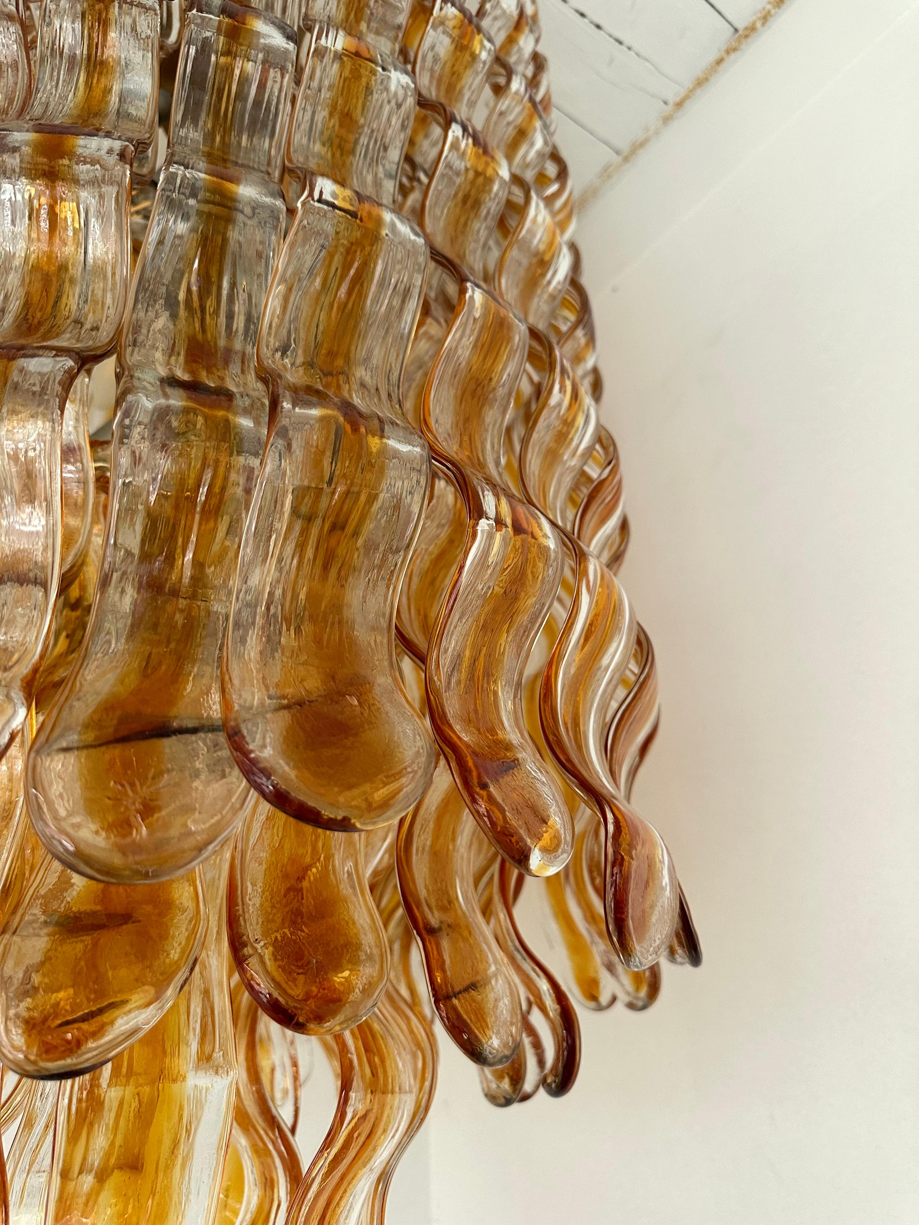 Cascade Kronleuchter Wave Amber Murano Glass von Mazzega, Italien, 1970er Jahre im Angebot 4