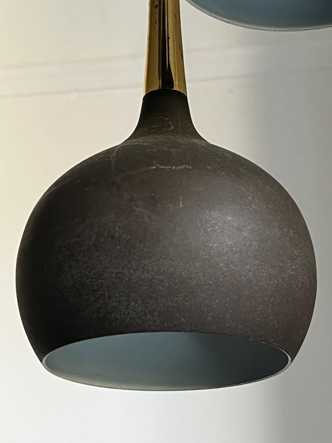 Cascade-Kronleuchter mit Messingdetails von Hans Agne Jakobsson, Schweden (Metall) im Angebot