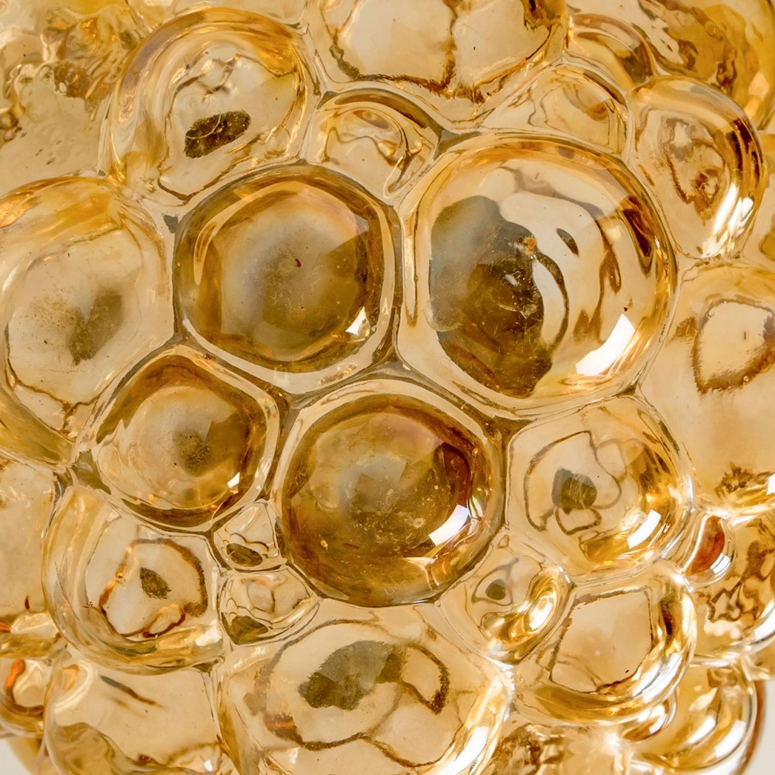 Mid-Century moderno Cascade Fixture with Eight Bubbled Glass Pendants by Helena Tynell, Germany 1970 in vendita