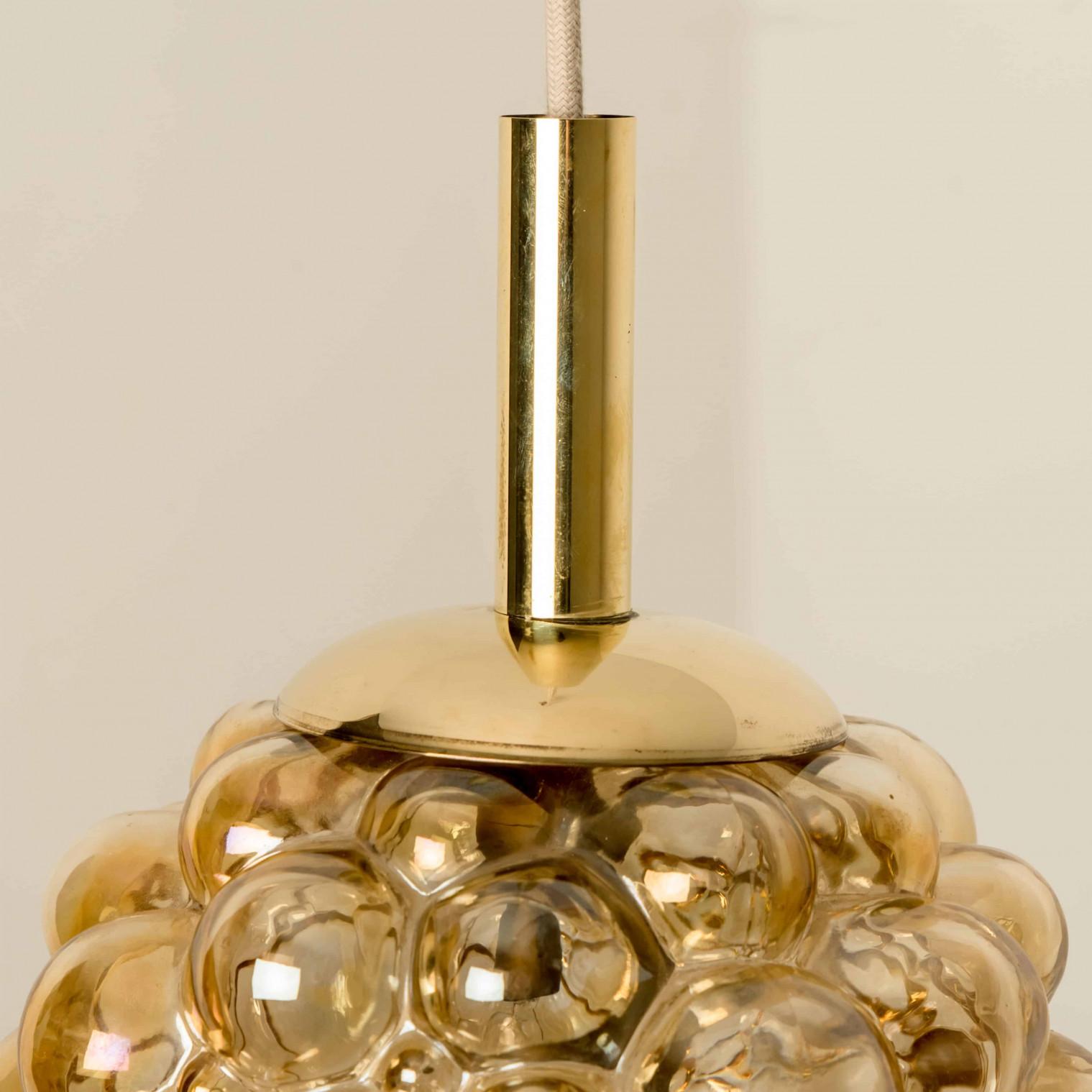 Verre brun Luminaire Cascade avec huit pendentifs en verre bullé par Helena Tynell, Allemagne 1970 en vente