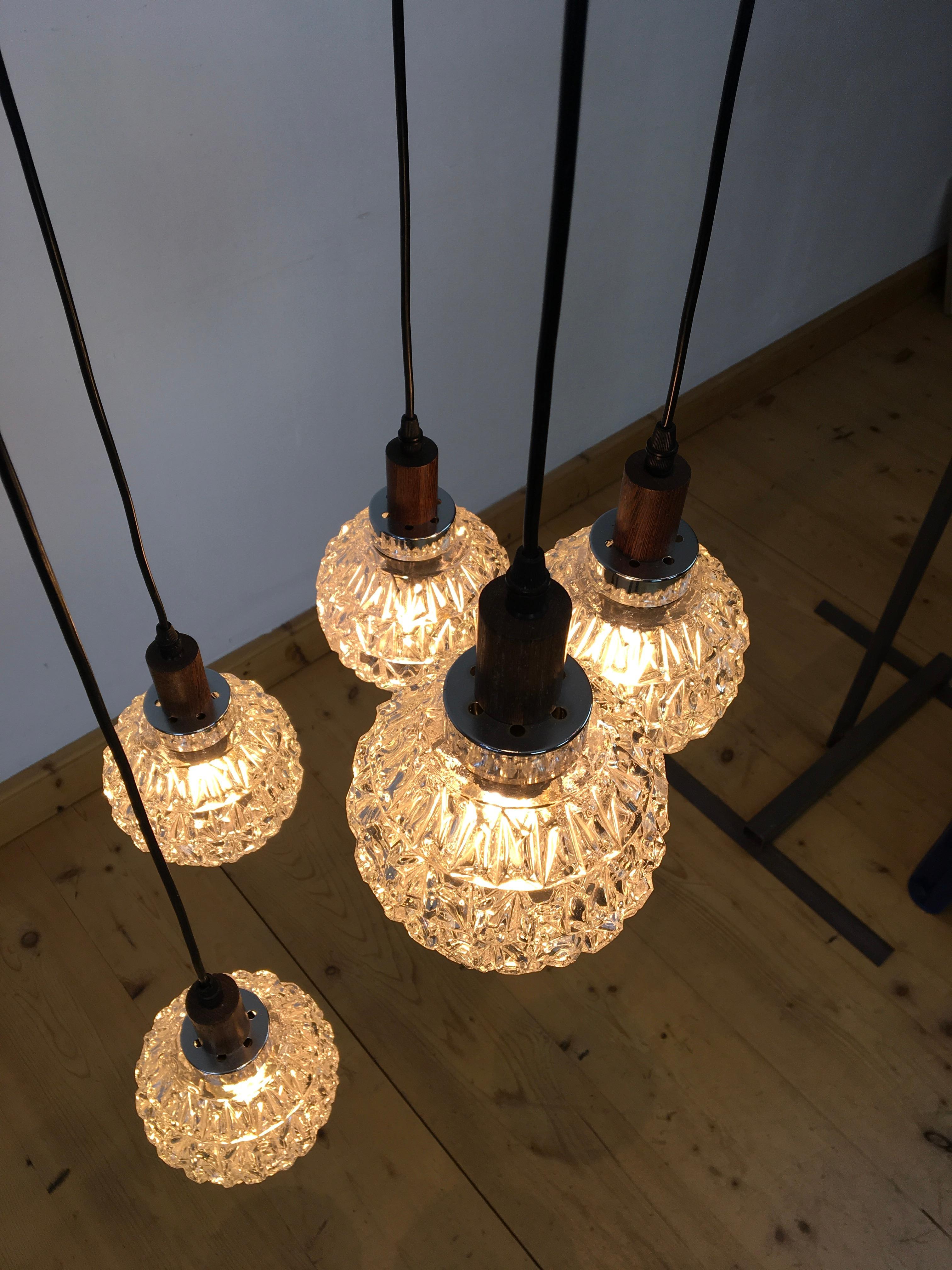 Cascade Lamp Pendant Light , 5 Globe Light 12