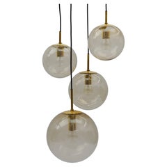 Lampada a cascata con quattro sfere fumé soffiate a mano di Glashütte Limburg, anni '60