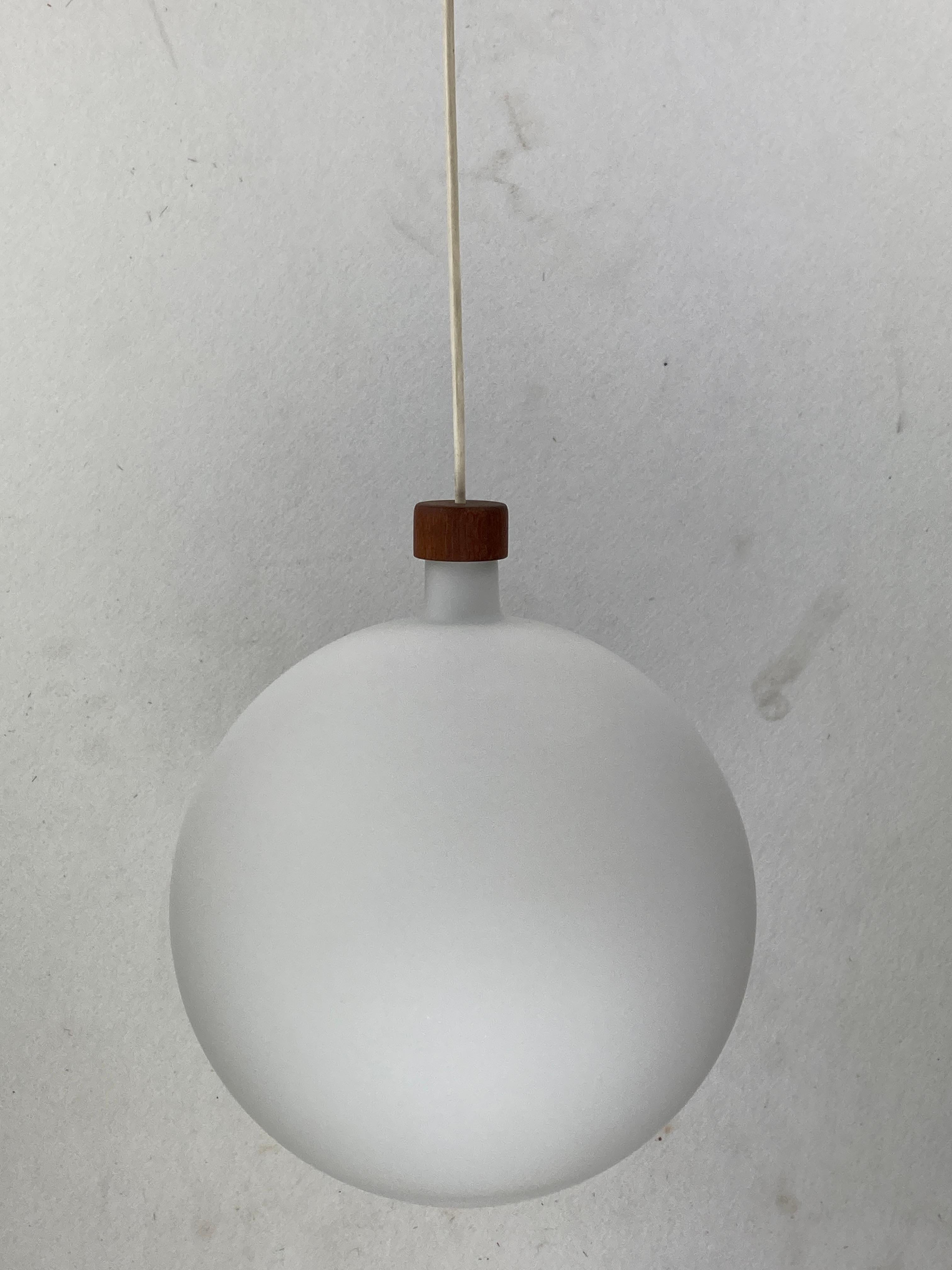 Cascade Murano & teak pendant by Uno & Östen Kristiansson, Luxus, Sweden, 1960s For Sale 12