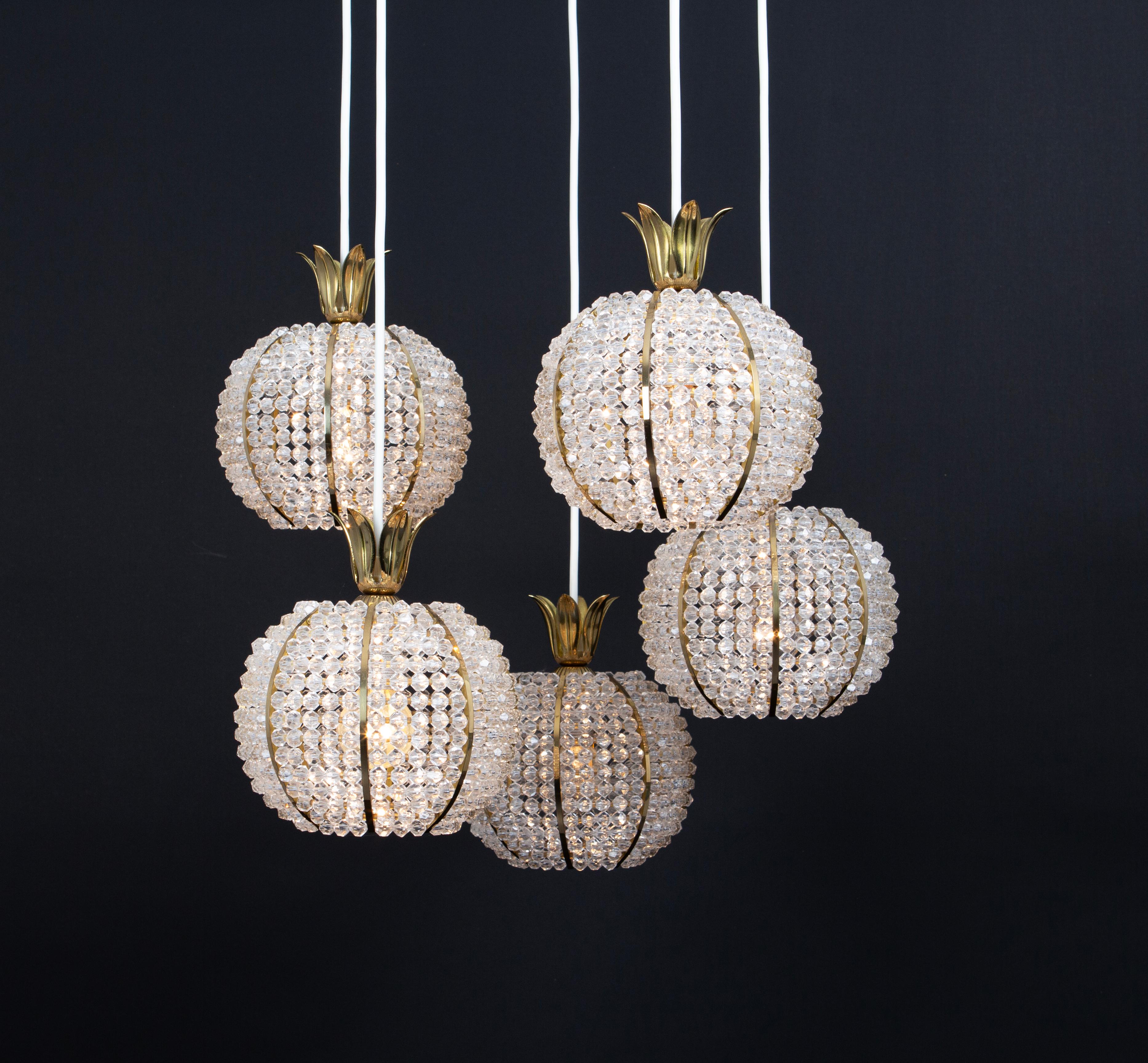 Lampada a sospensione Cascade di Emil Stejnar per Rupert Nikoll, Pineapple Design, anni '1960 in vendita 5