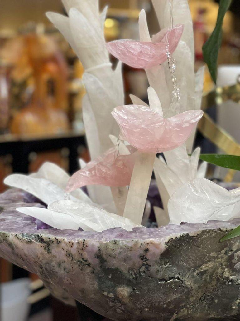 Fuente en cascada de amatista, cuarzo rosa y cristal de roca Amatista en venta