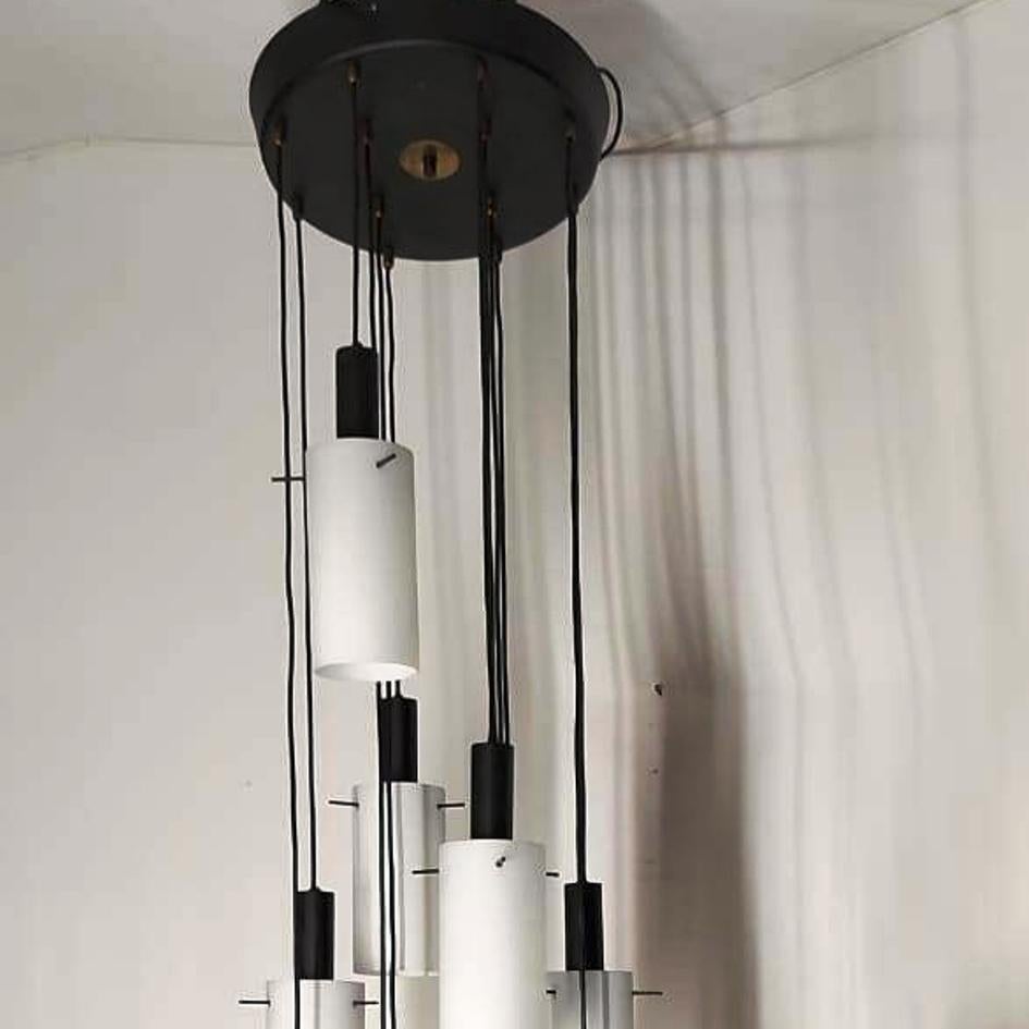 Lampadario a cascata con 12 lampade a sospensione attribuite  a Stilnovo, Italia anni '60 in vendita 6
