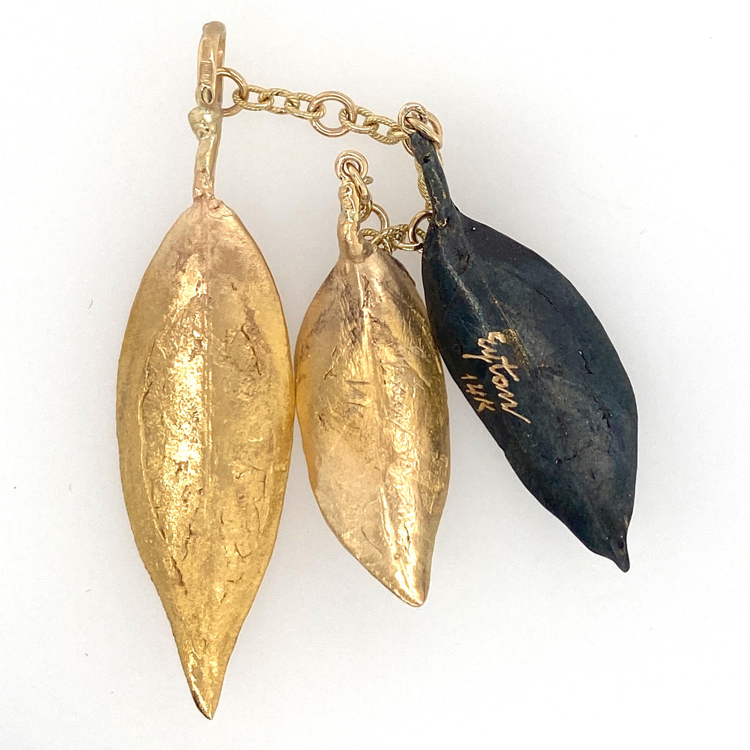 Cascading Leaves Pendant in Yellow and Oxidized Gold 6