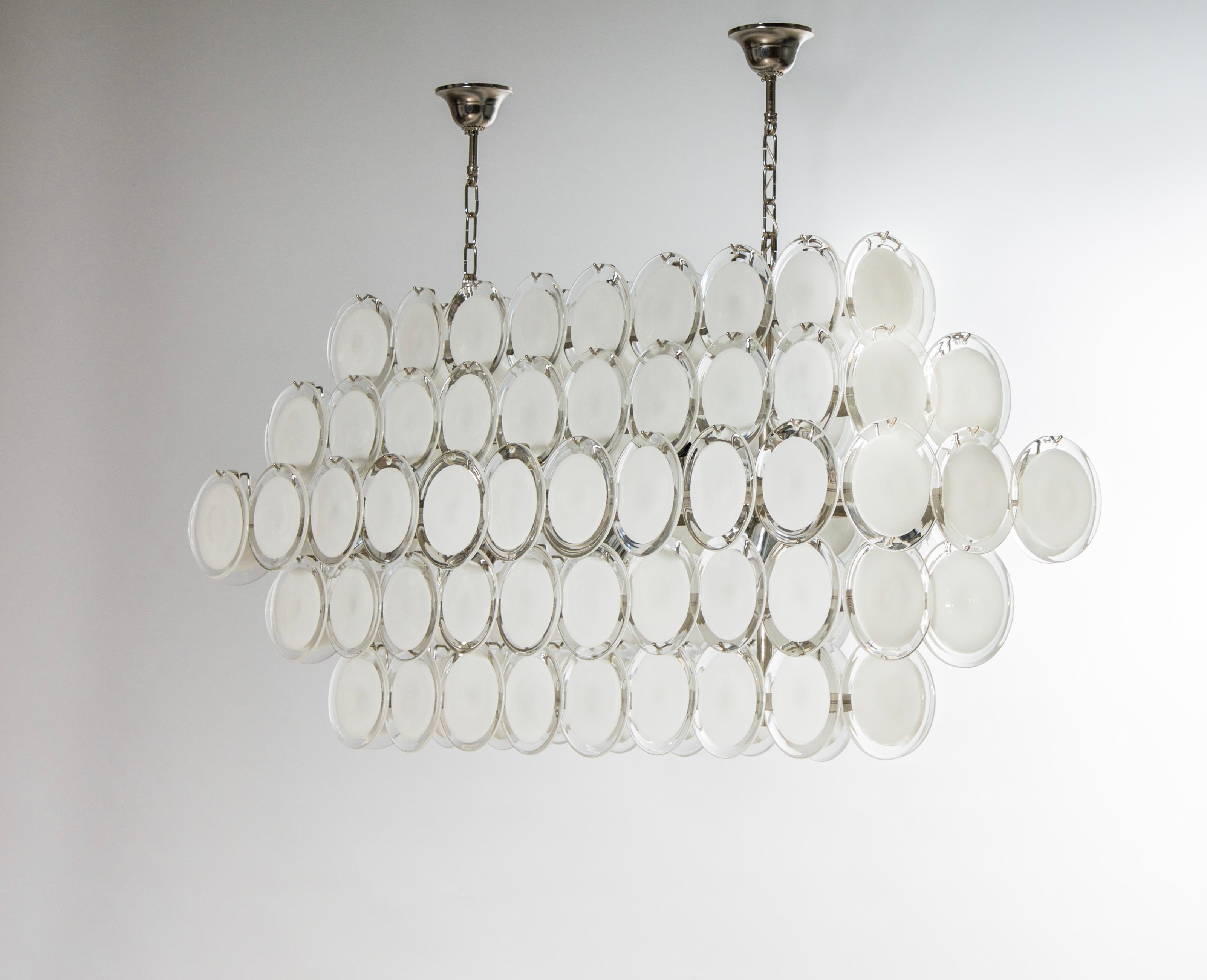 Lampadario a cascata a disco in vetro di Murano: Una dichiarazione di Eleganza Art Deco Italiana In condizioni ottime in vendita a Villaverla, IT