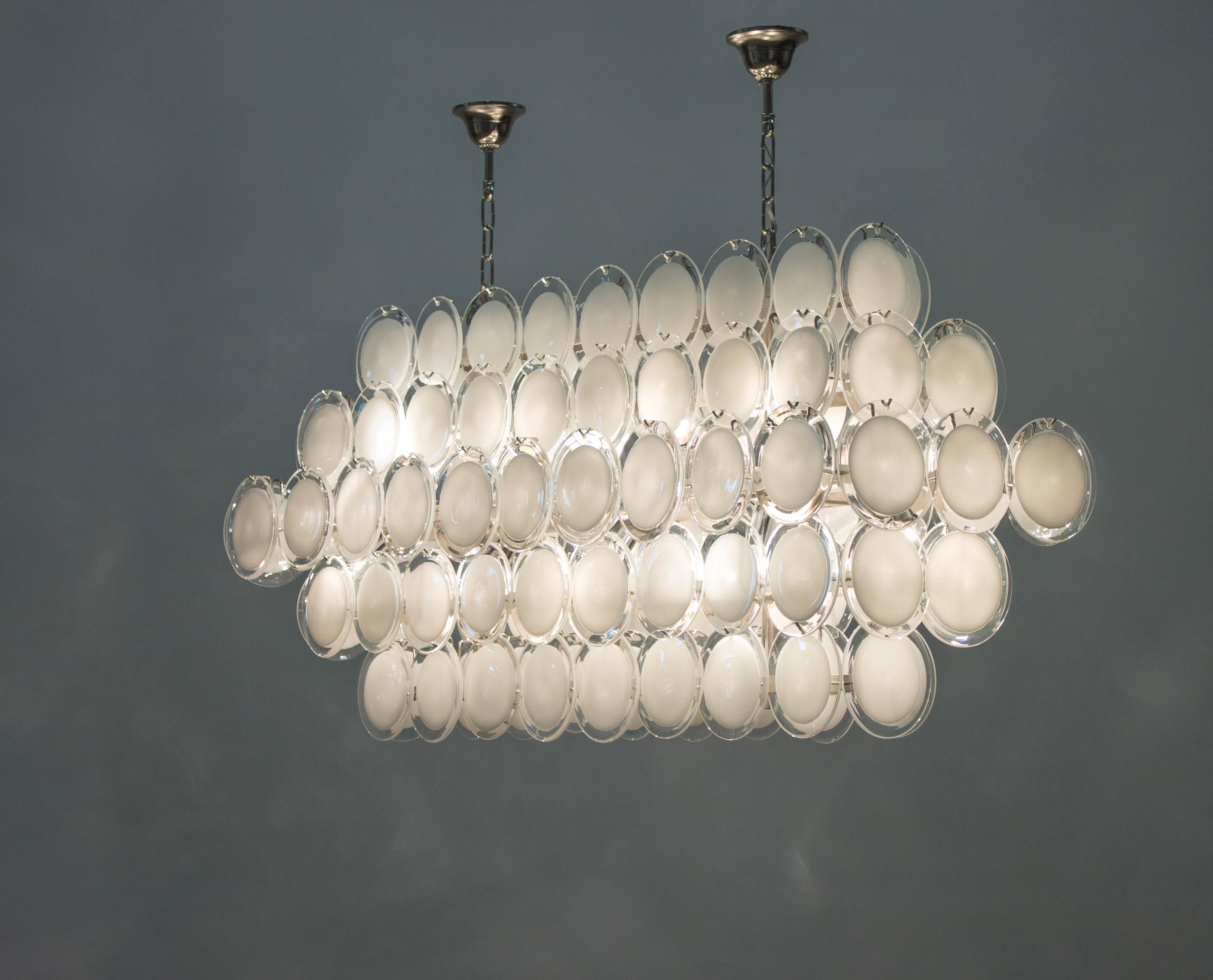 Vetro Lampadario a cascata a disco in vetro di Murano: Una dichiarazione di Eleganza Art Deco Italiana in vendita
