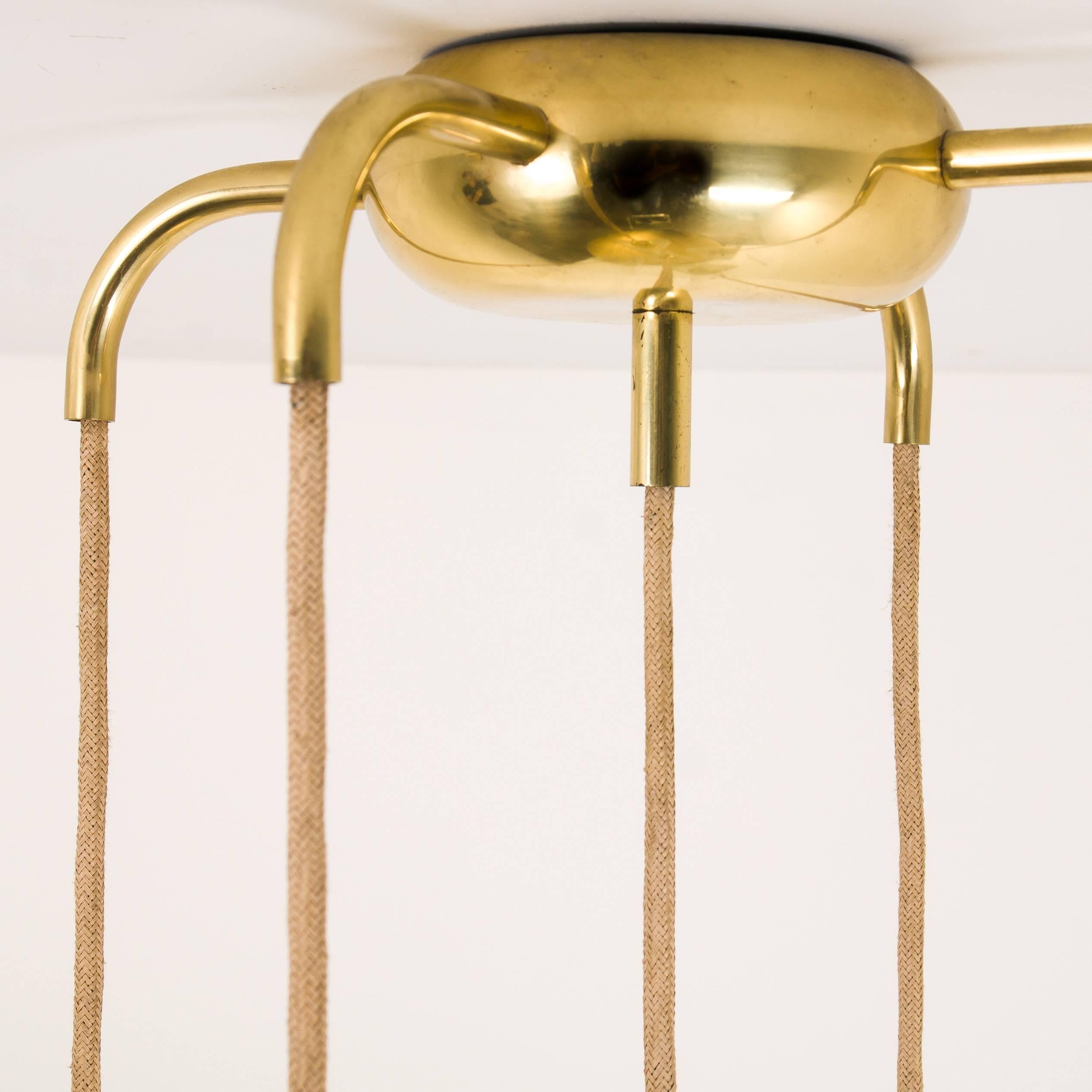 Lampadario a cascata in vetro testurizzato e ottone, Austria, 1960 in vendita 1
