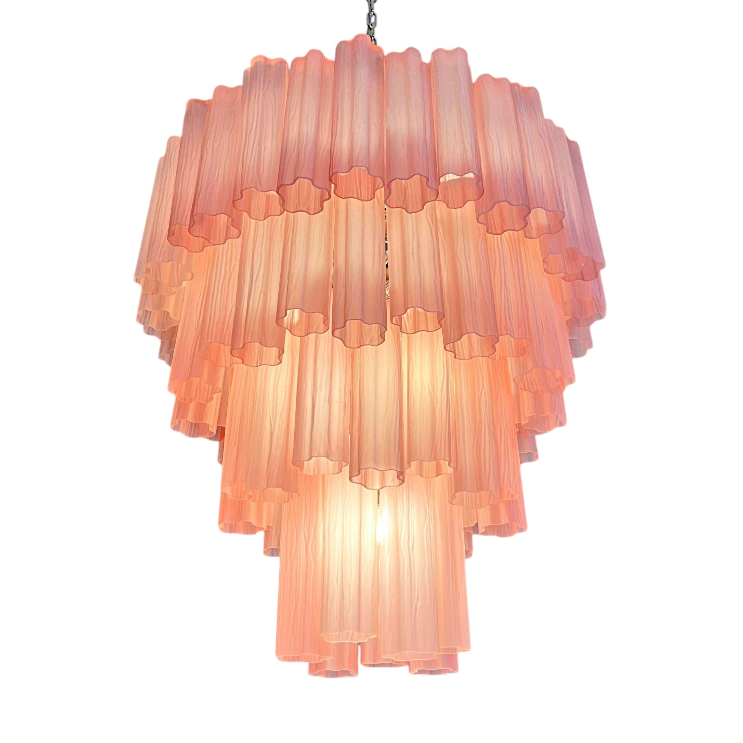 Cuit Cascata Rosa - Lustre de Murano avec 80 tubes en verre soufflé en vente