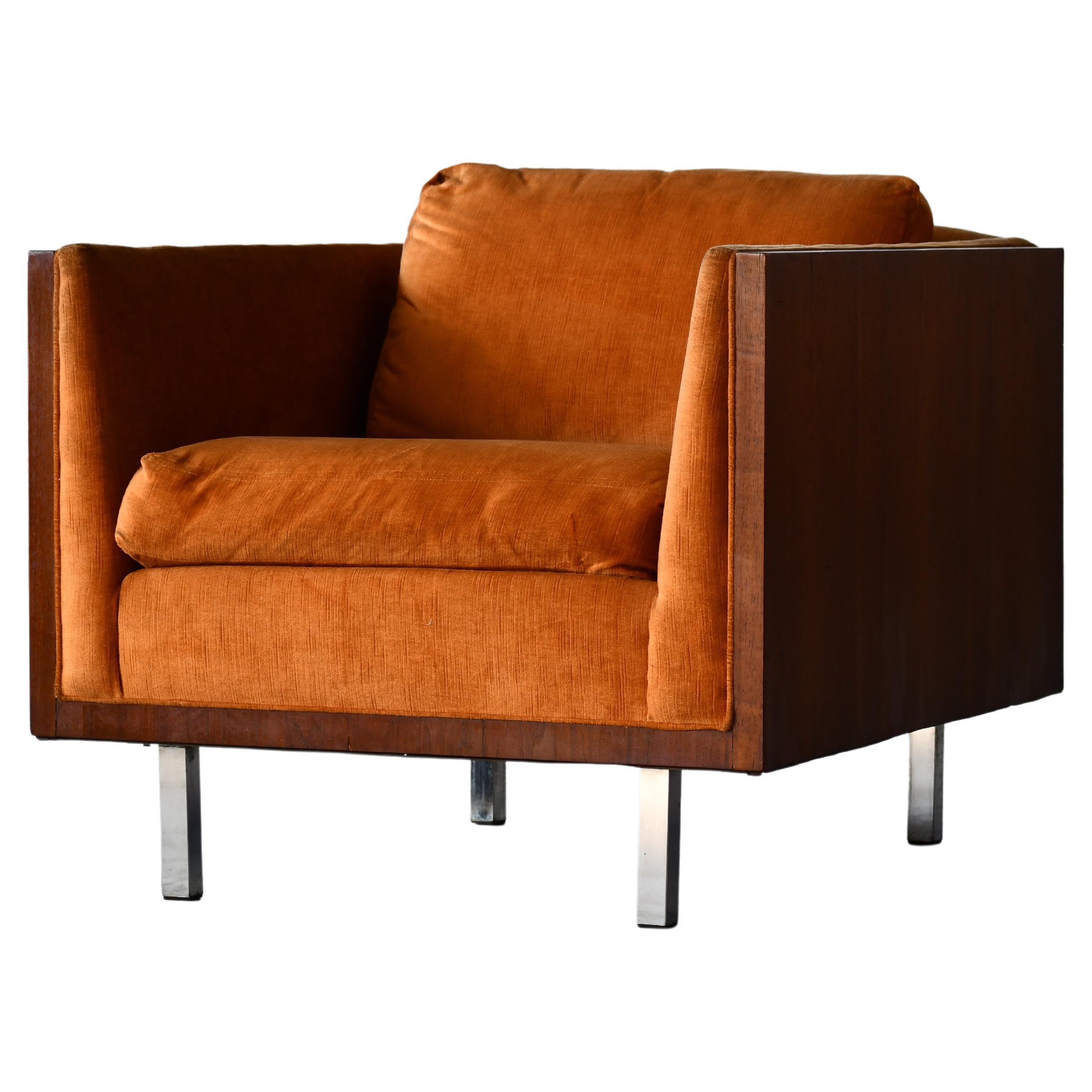 Case Lounge Chair in Velvet and Walnut by Milo Baughman