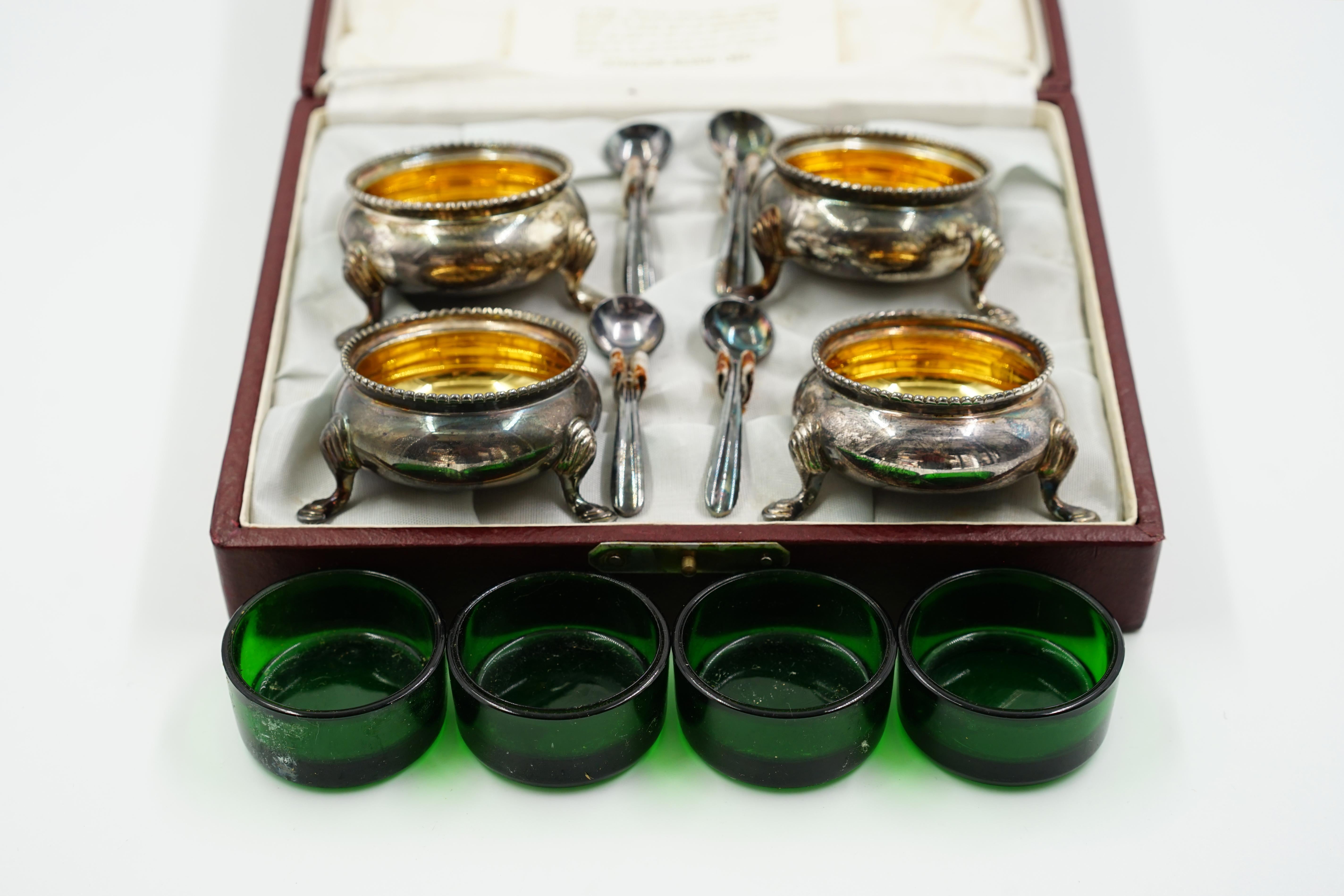 Mid-20th Century Case with solid silver salt and pepper bowls For Sale