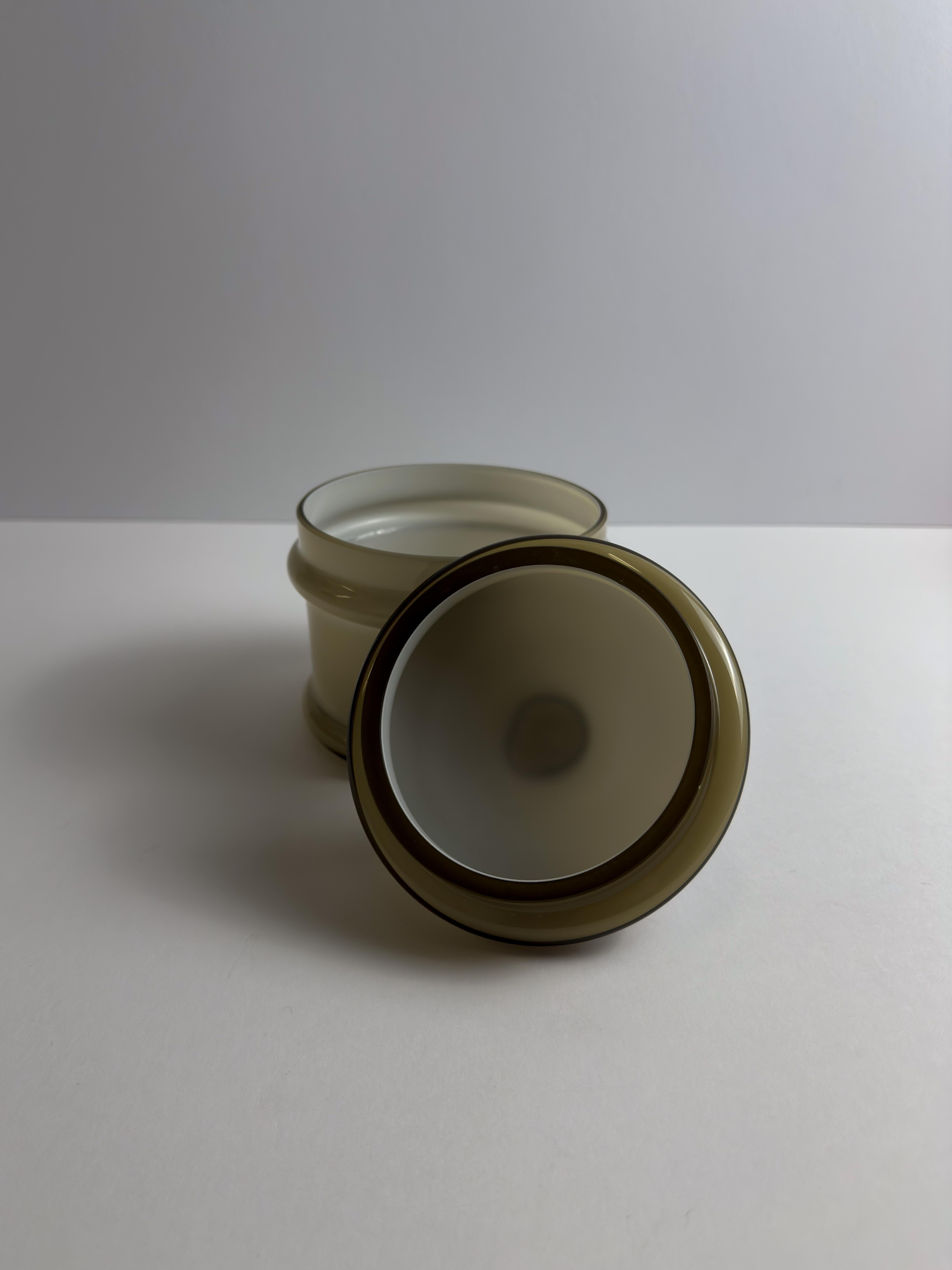 Pot d'apothicaire en verre brun Empoli ciselé par Carlo Moretti, Italie, années 1960 Bon état - En vente à Glasgow, GB