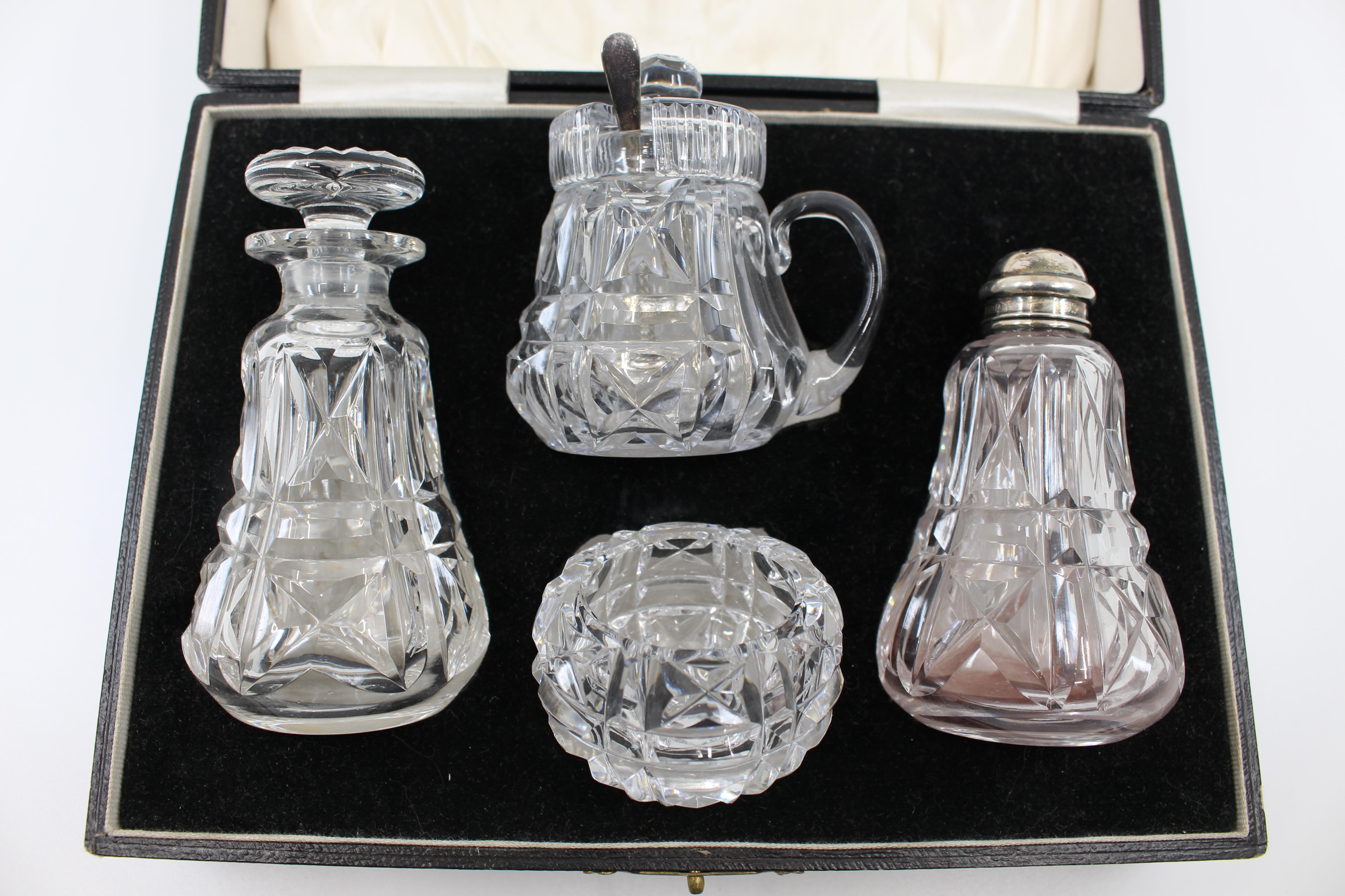 Cased John Walsh Crystal & Silver Cruet Set 1925 In Good Condition For Sale In Worcester, GB