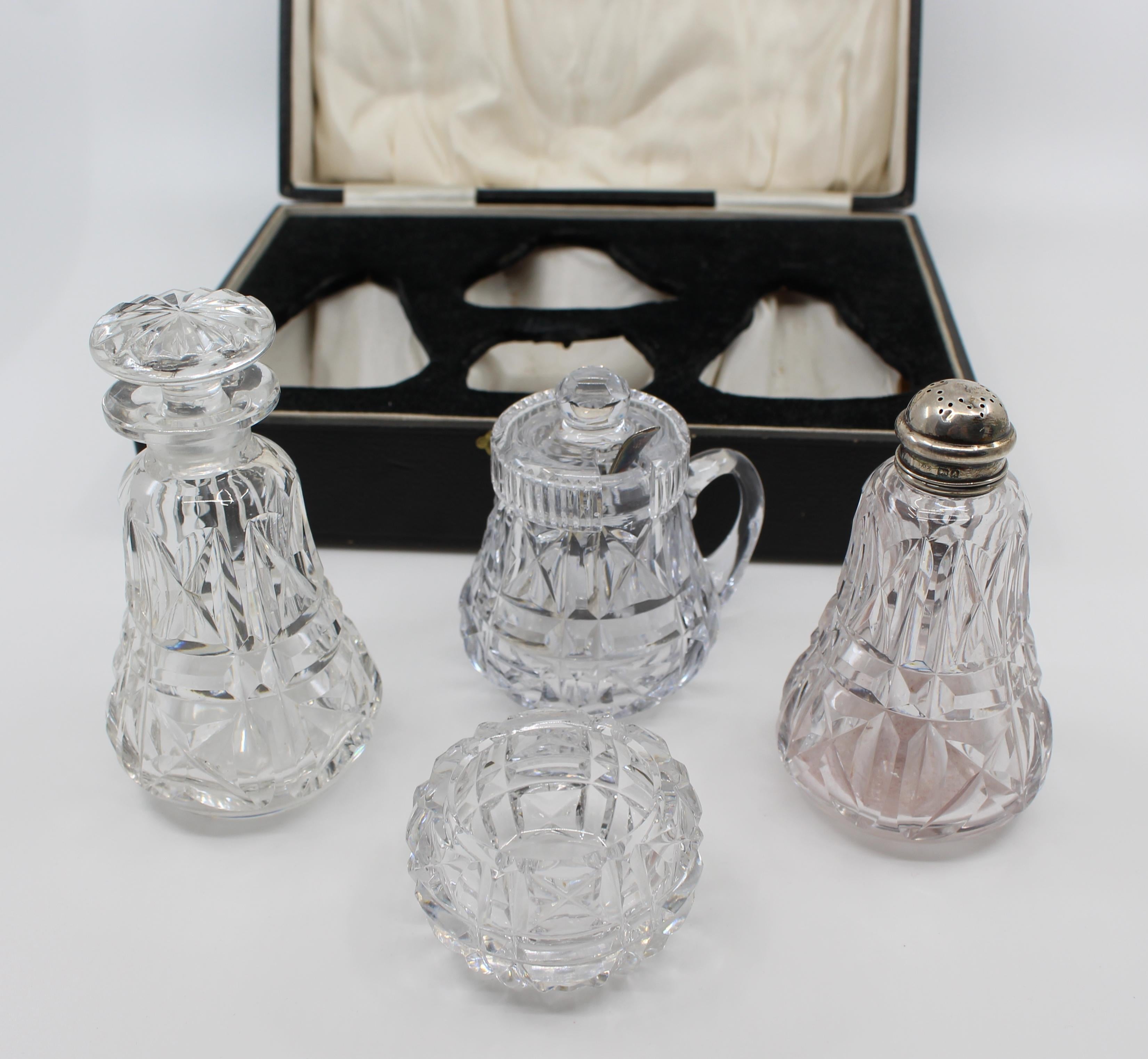 Cased John Walsh Crystal & Silver Cruet Set 1925 In Good Condition For Sale In Worcester, GB