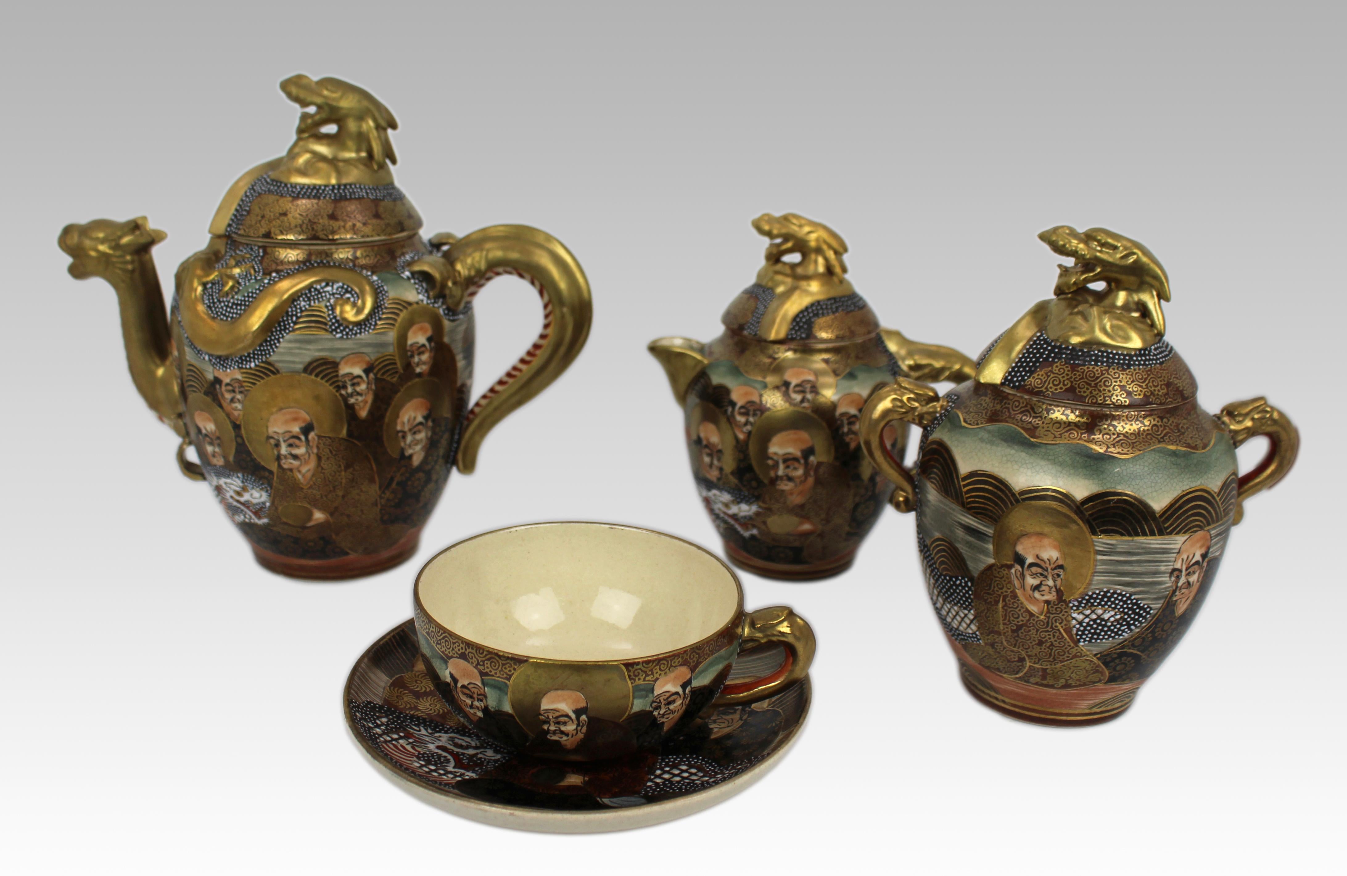 Cased Mid-20th Century Japanese Satsuma-style Moriage Dragonware Tea Set For Sale 8