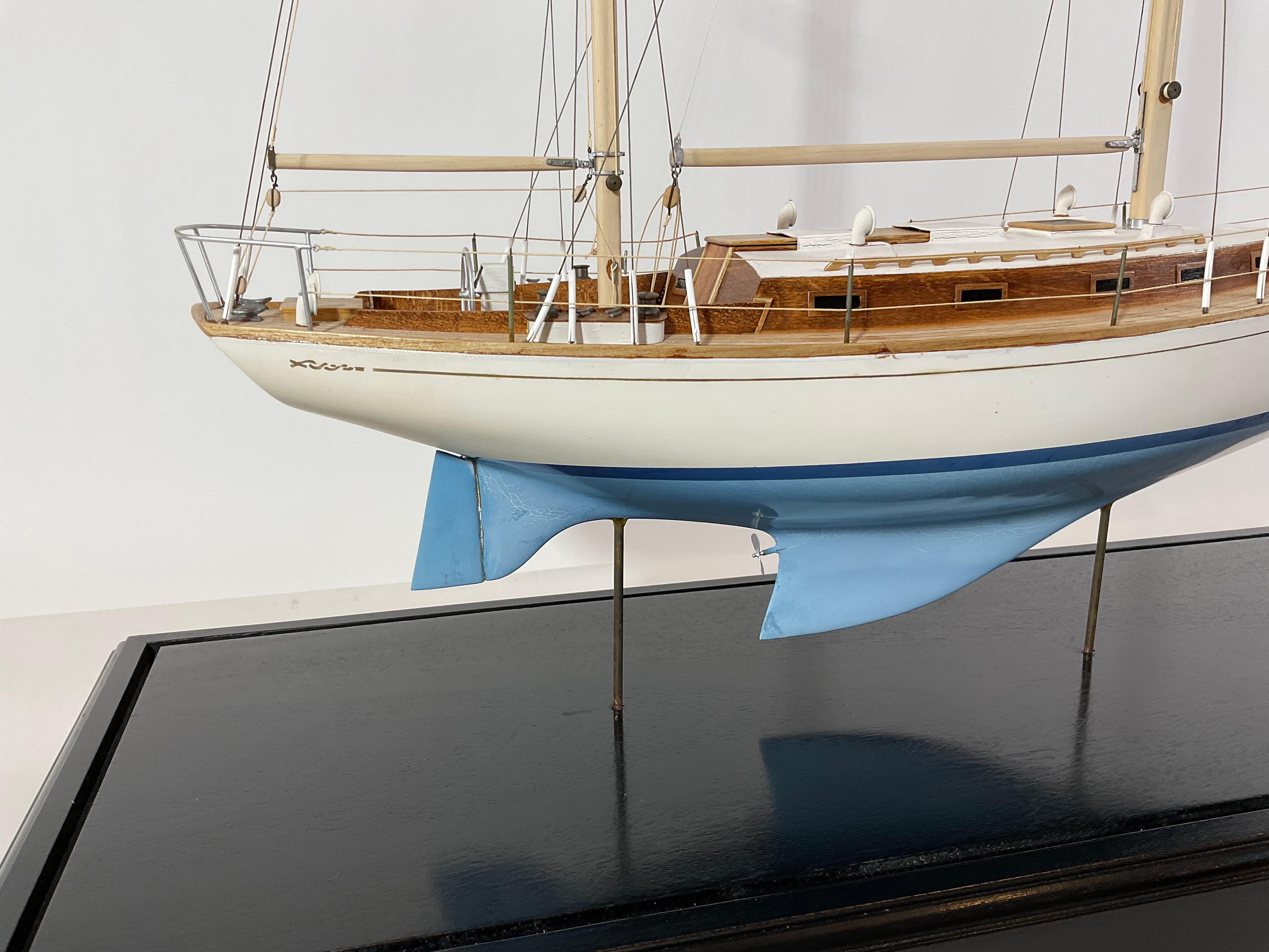 Cased Model Of A Cheoy Lee Offshore 47 Ketch For Sale 5