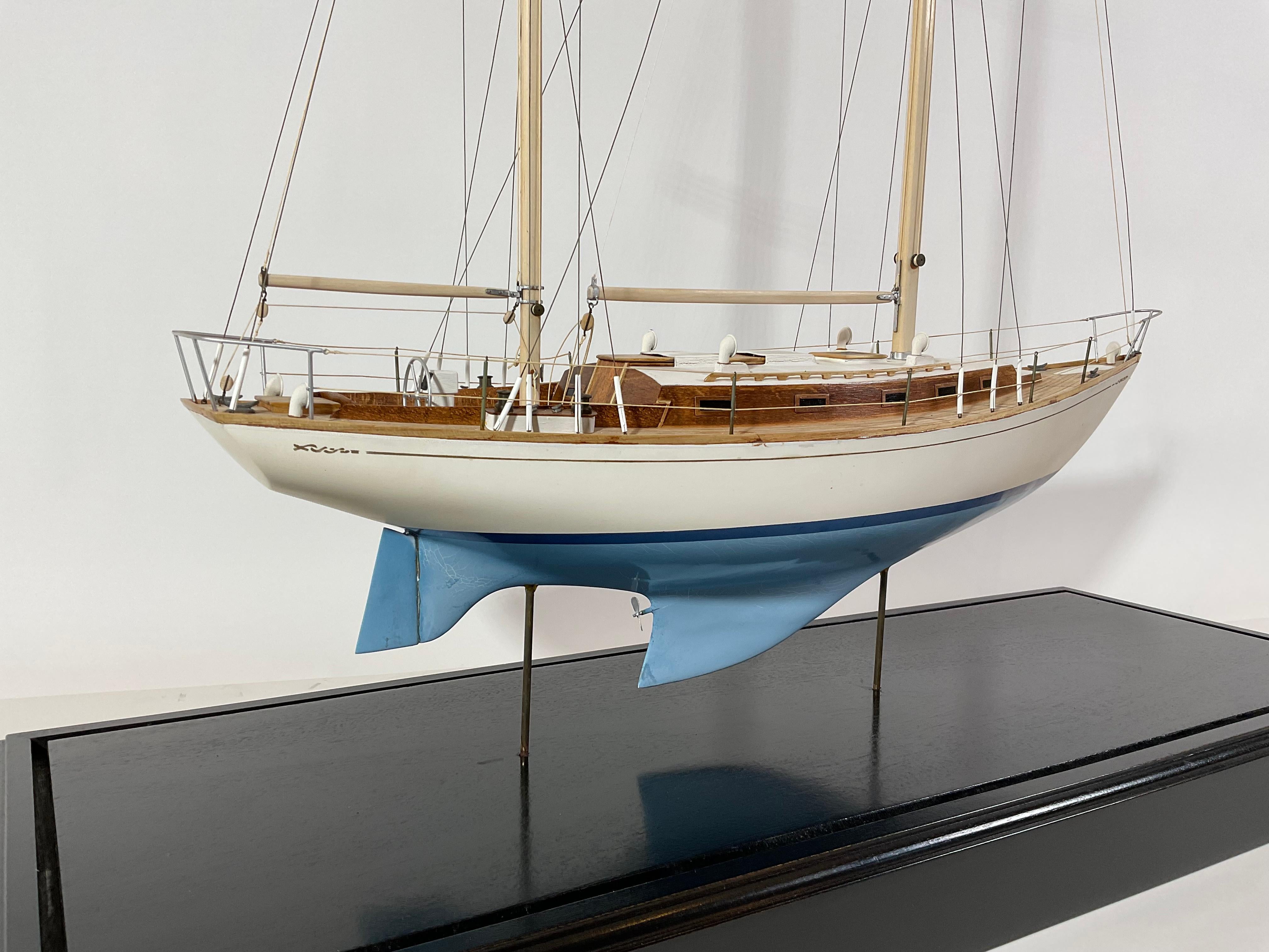 Cased Model Of A Cheoy Lee Offshore 47 Ketch For Sale 6