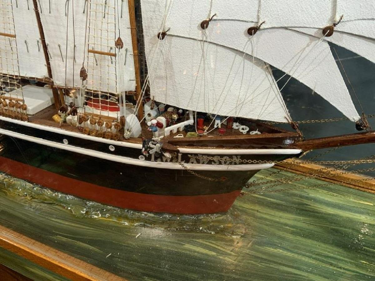 Cased Model of the Famous Quincy Mass In Good Condition For Sale In Norwell, MA