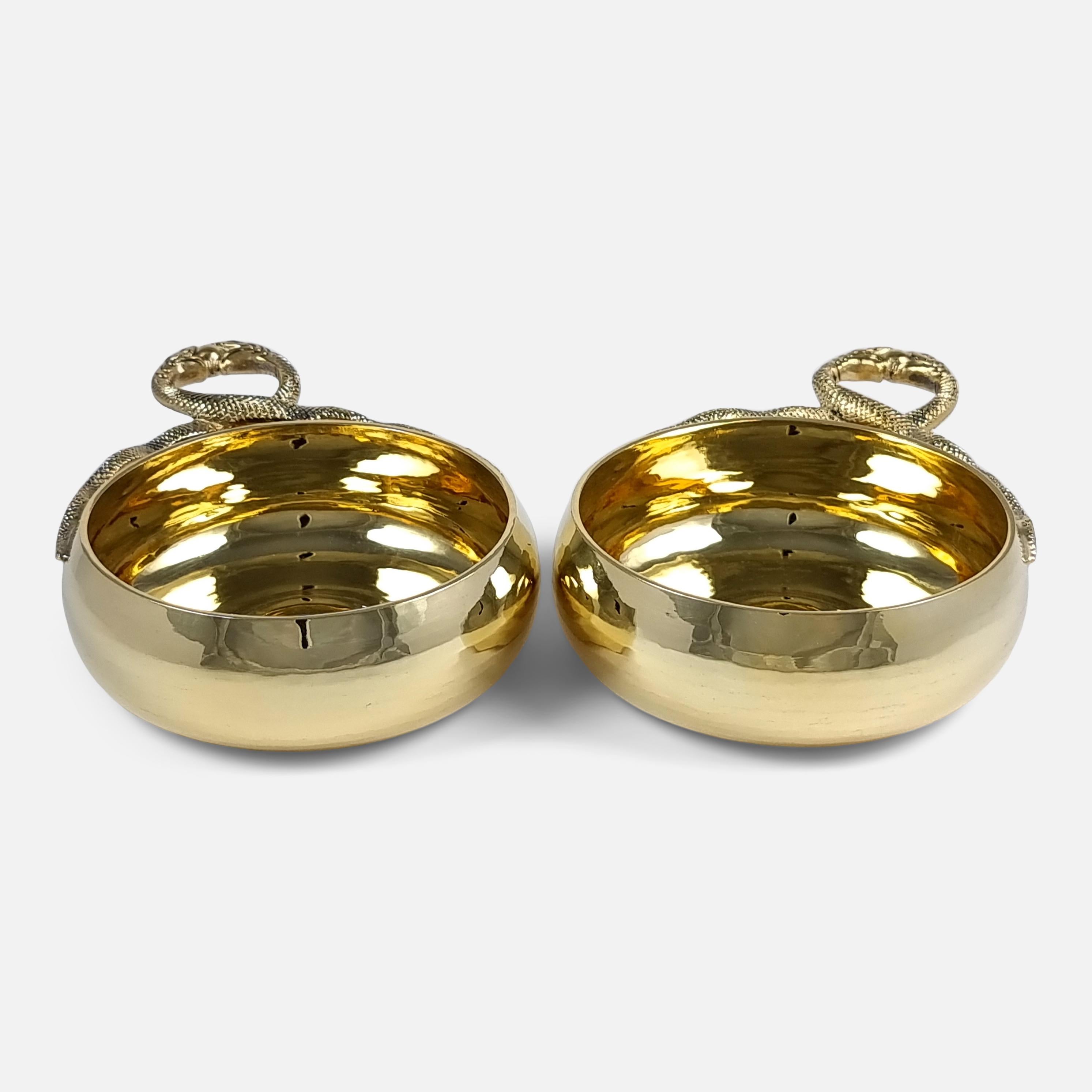 Cased Pair of Sterling Silver-Gilt Wine Tasters, 1934 In Good Condition In Glasgow, GB