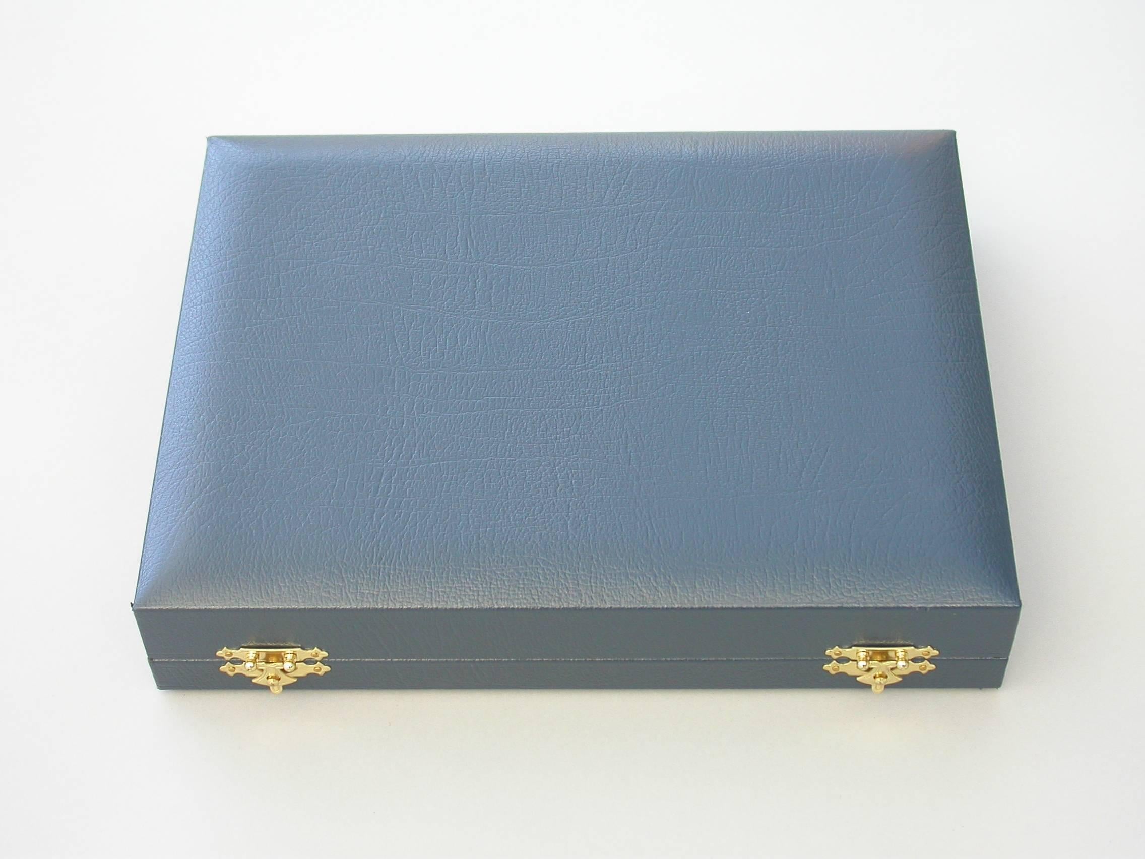 Cased Set 12 Silver and Enamel Bird Menu Holders, by Sampson Mordan 1904-1912 For Sale 8