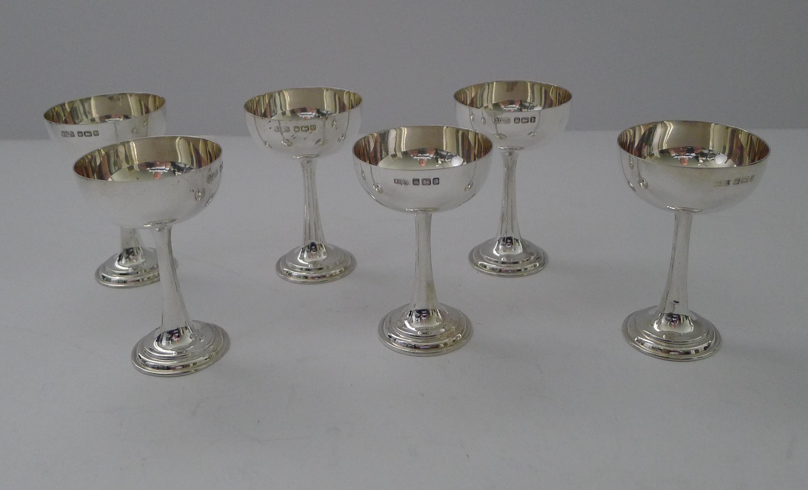  Cased Set of 6 Silver Liqueur 'Champagne Coupes’, James Dixon & Sons, Sheffield For Sale 2