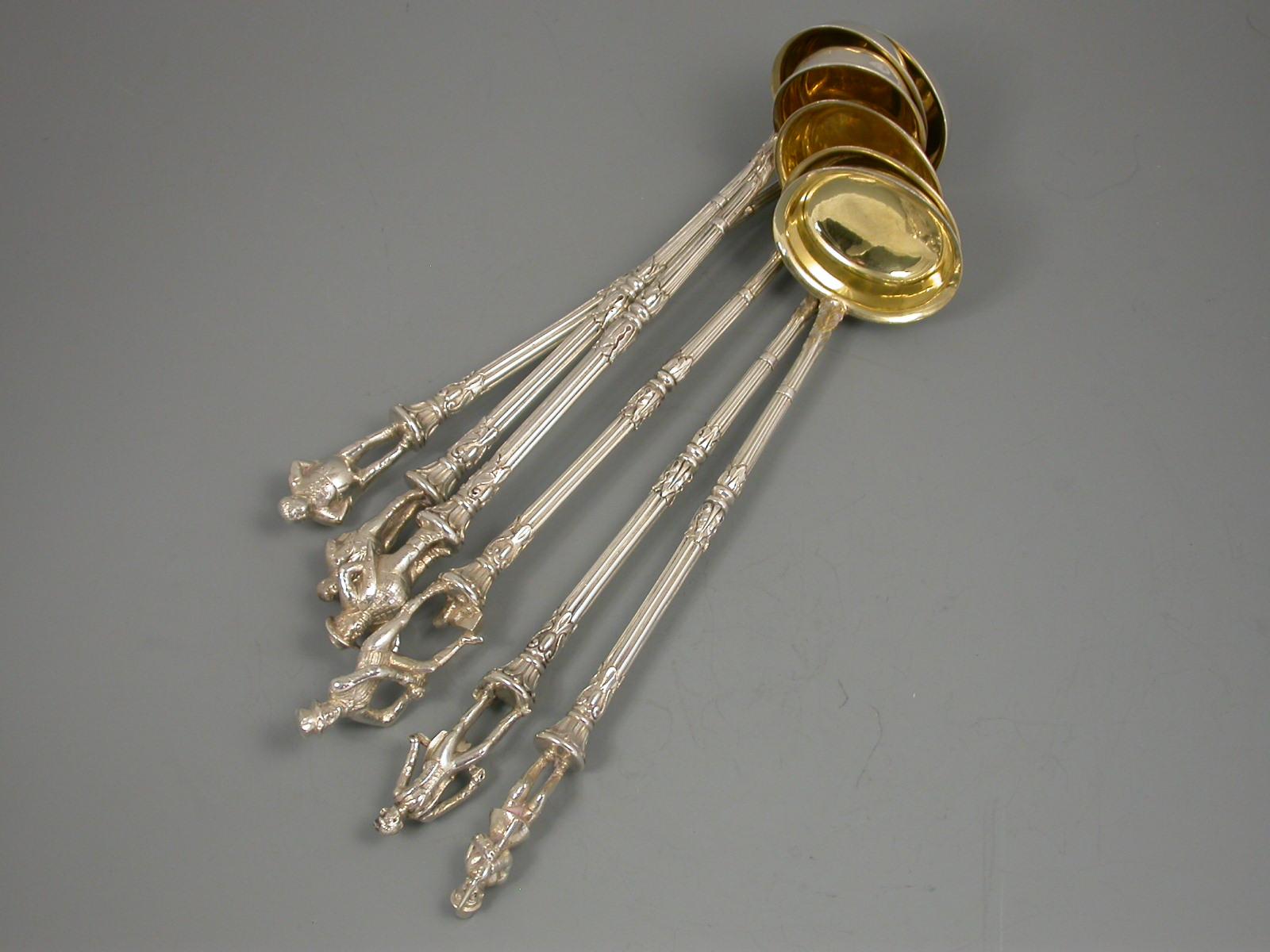 Cased Set of Six Victorian Silver Toddy Ladles Charles Dickens 'Pickwick Papers' For Sale 3