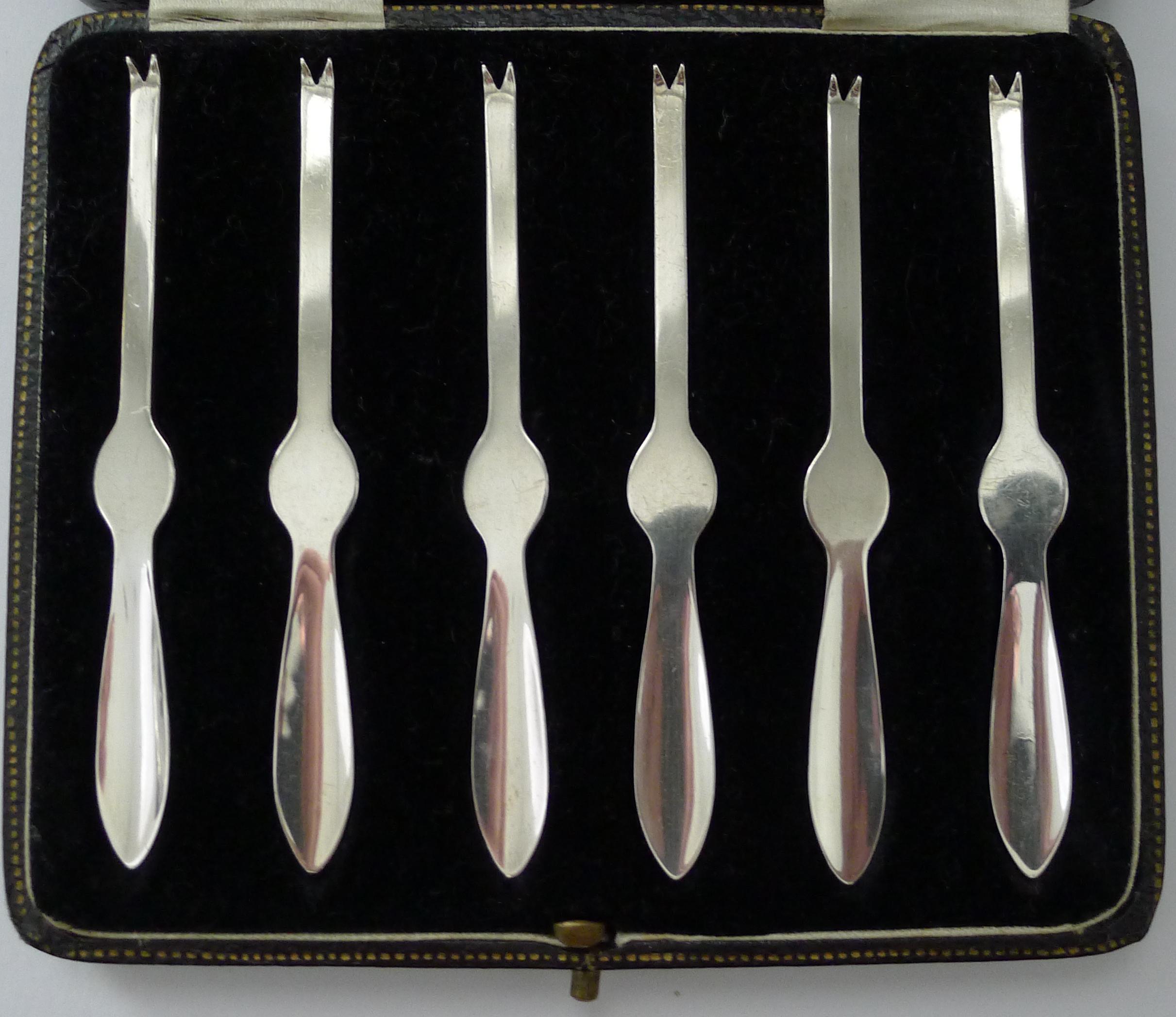 Juego estuchado de púas de cangrejo de plata maciza / de ley - 1930 Británico en venta