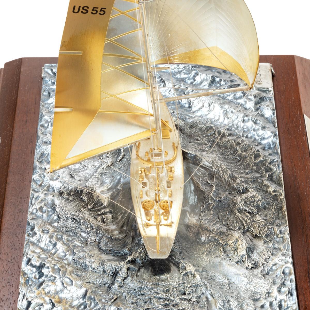 Cased Silver and Gilt Model of America’s Cup Yacht Stars and Stripes, 1987 1
