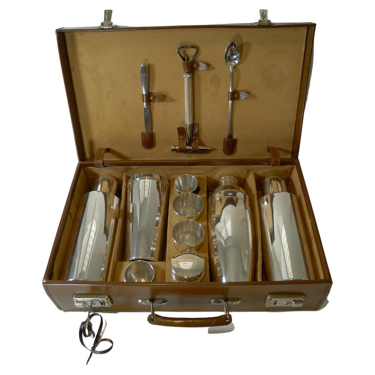 Cased Travel Cocktail Shaker / Drinks Set, c.1930 at 1stDibs
