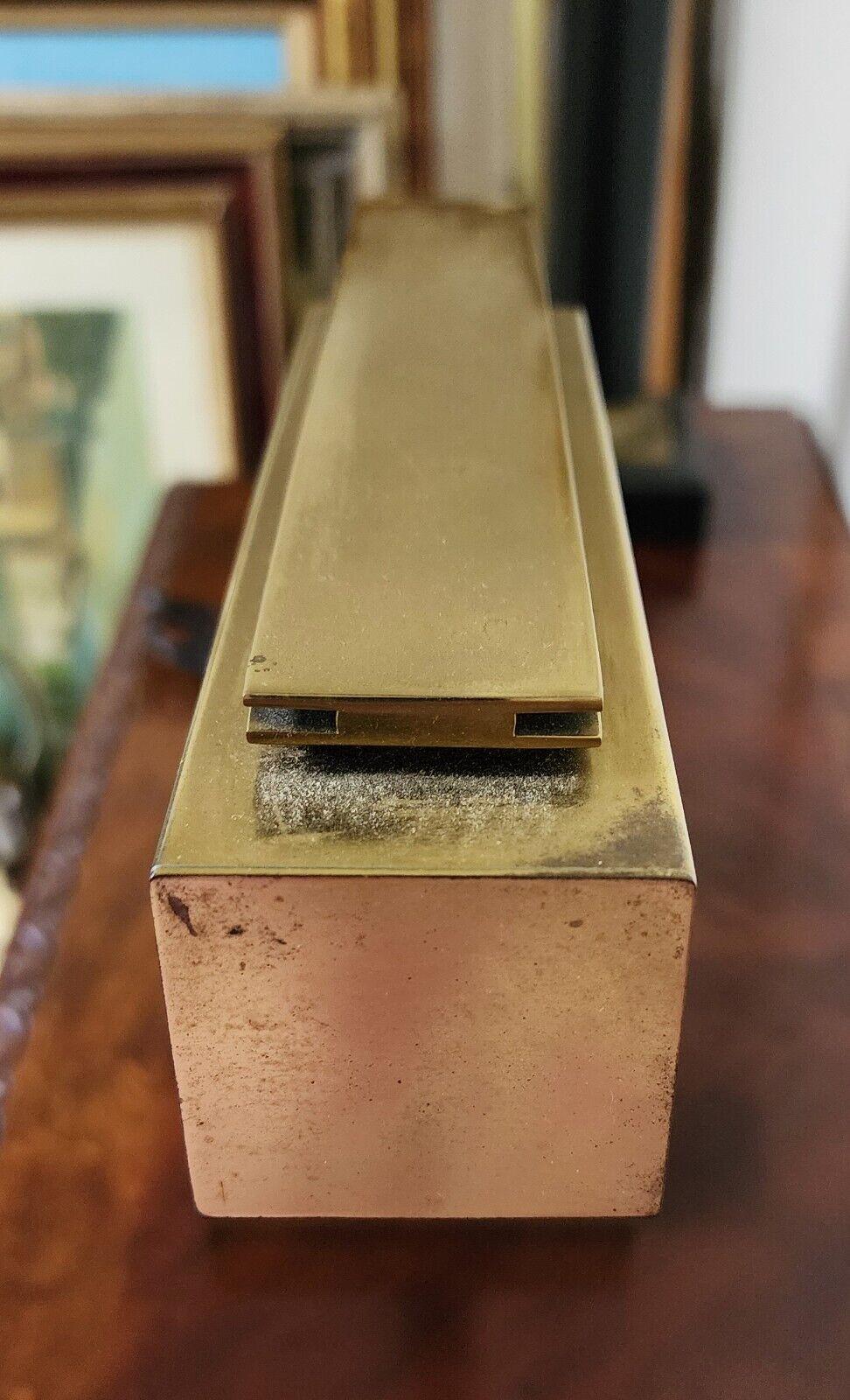 Casella Brass Flat Bar Desk Lamp Rare 1970s In Good Condition For Sale In Lake Worth, FL