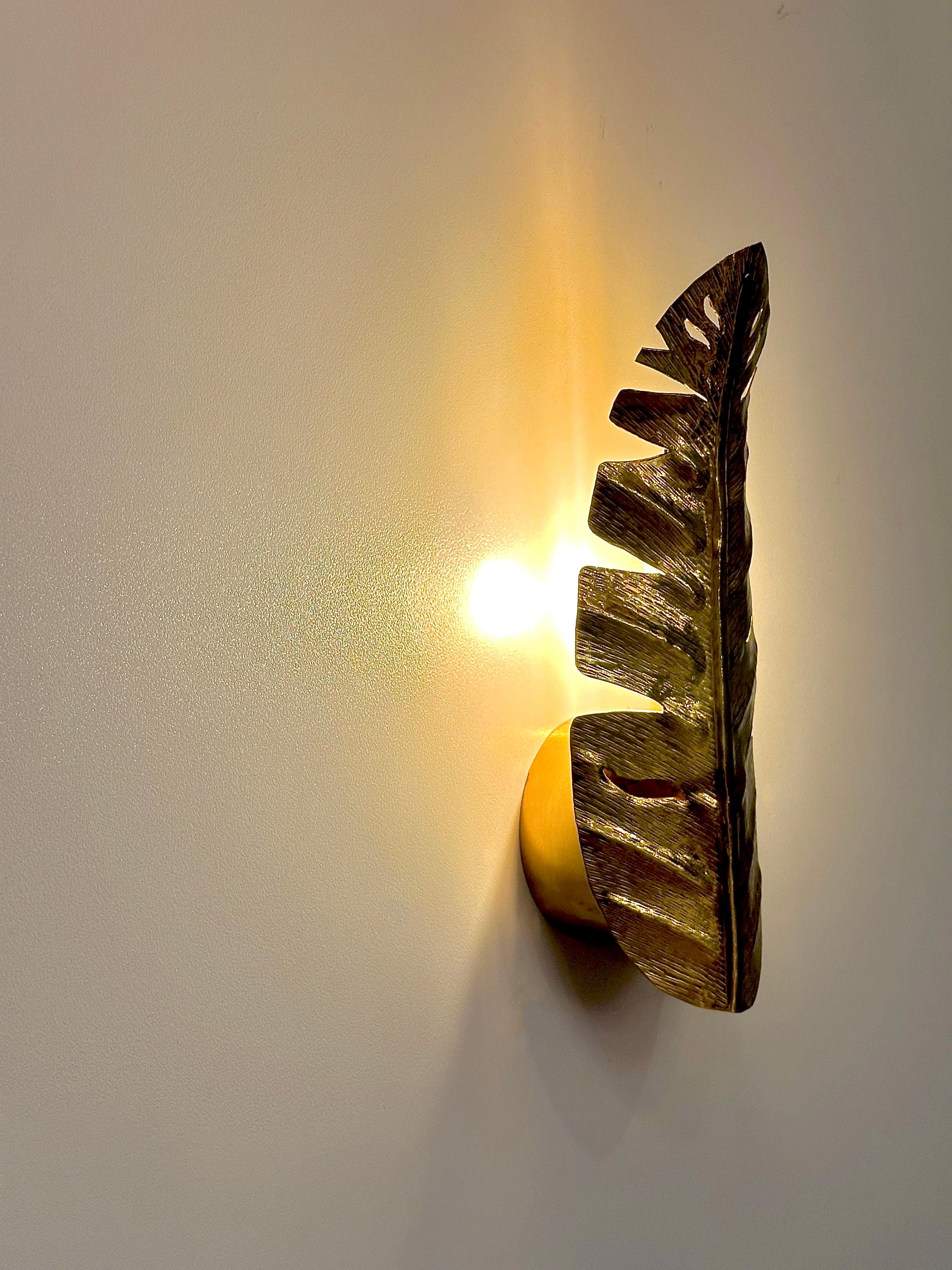 Turkish Caserta Hammered Brass Wall Sconce For Sale