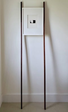 12 Aufdrucke. Aus der Reihe Ich bin du selbst,  Wandskulptur-Installation