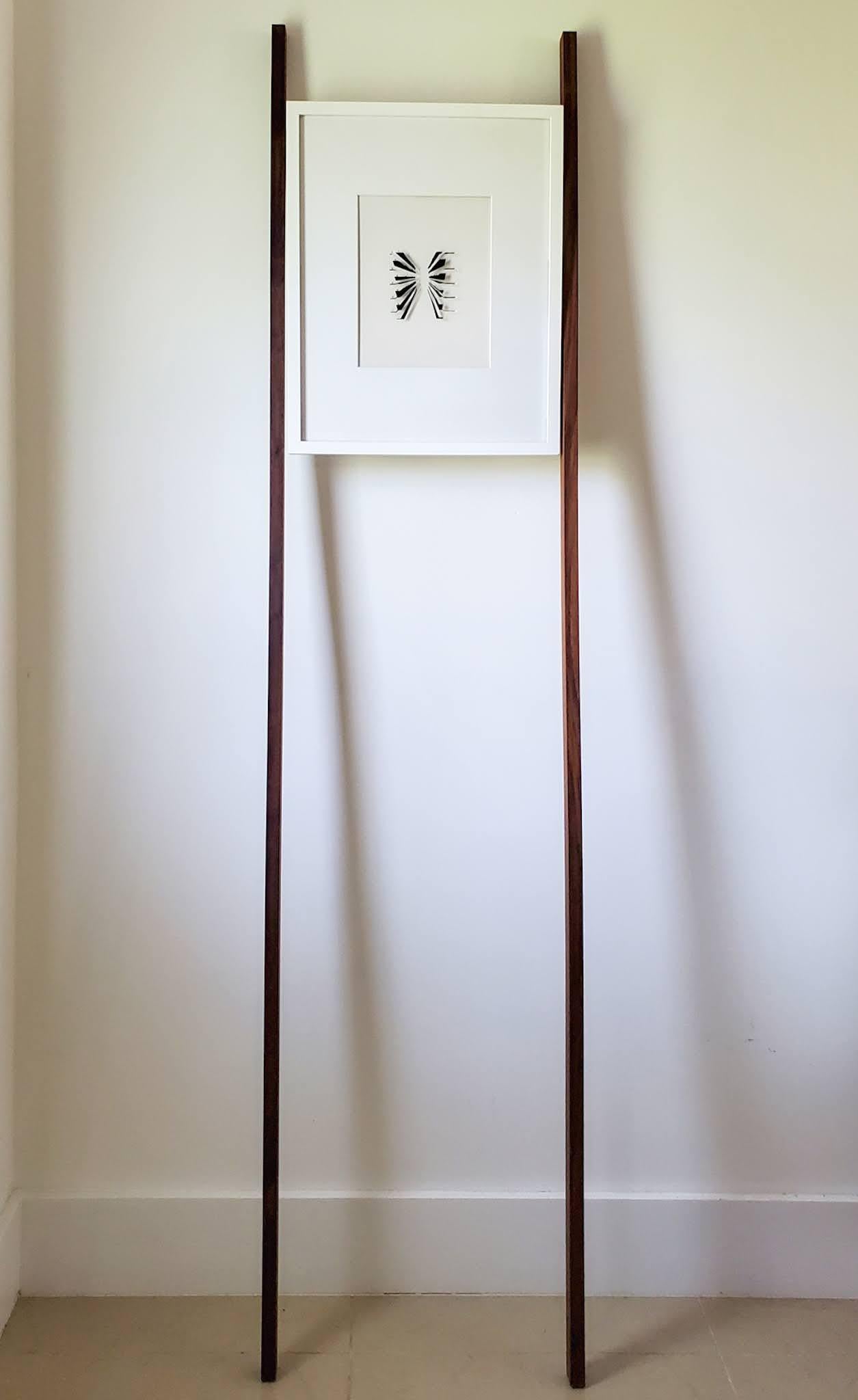 Imprints / I Am Yourself: Holz.  Wand-Abstrakte Skulptur-Installation – Mixed Media Art von Casey Waterman