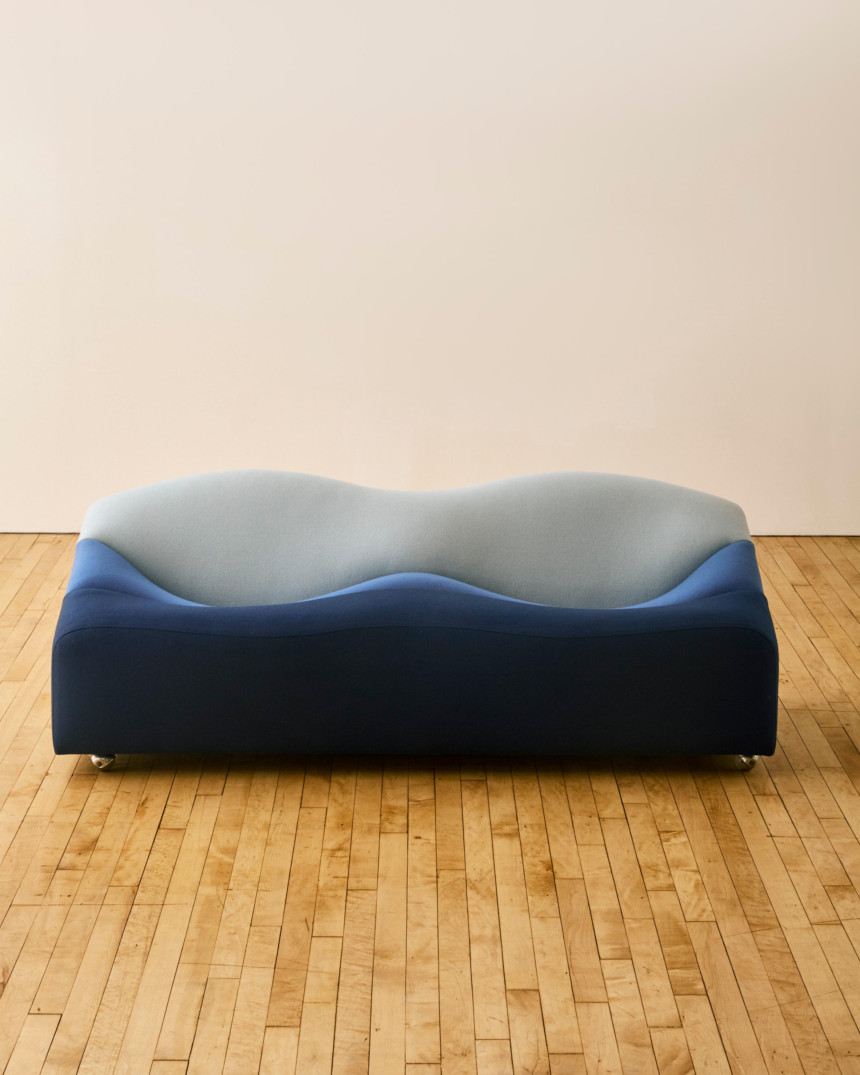 Cashmere 'ABCD' Two Seater Sofa by Pierre Paulin en vente 2