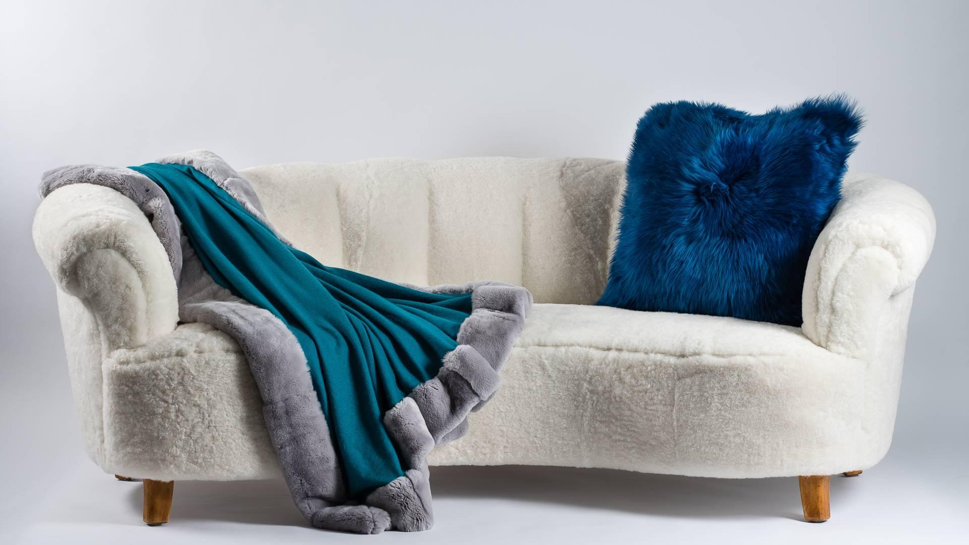 Hand-Crafted Cashmere and Rex Rabbit Throw For Sale