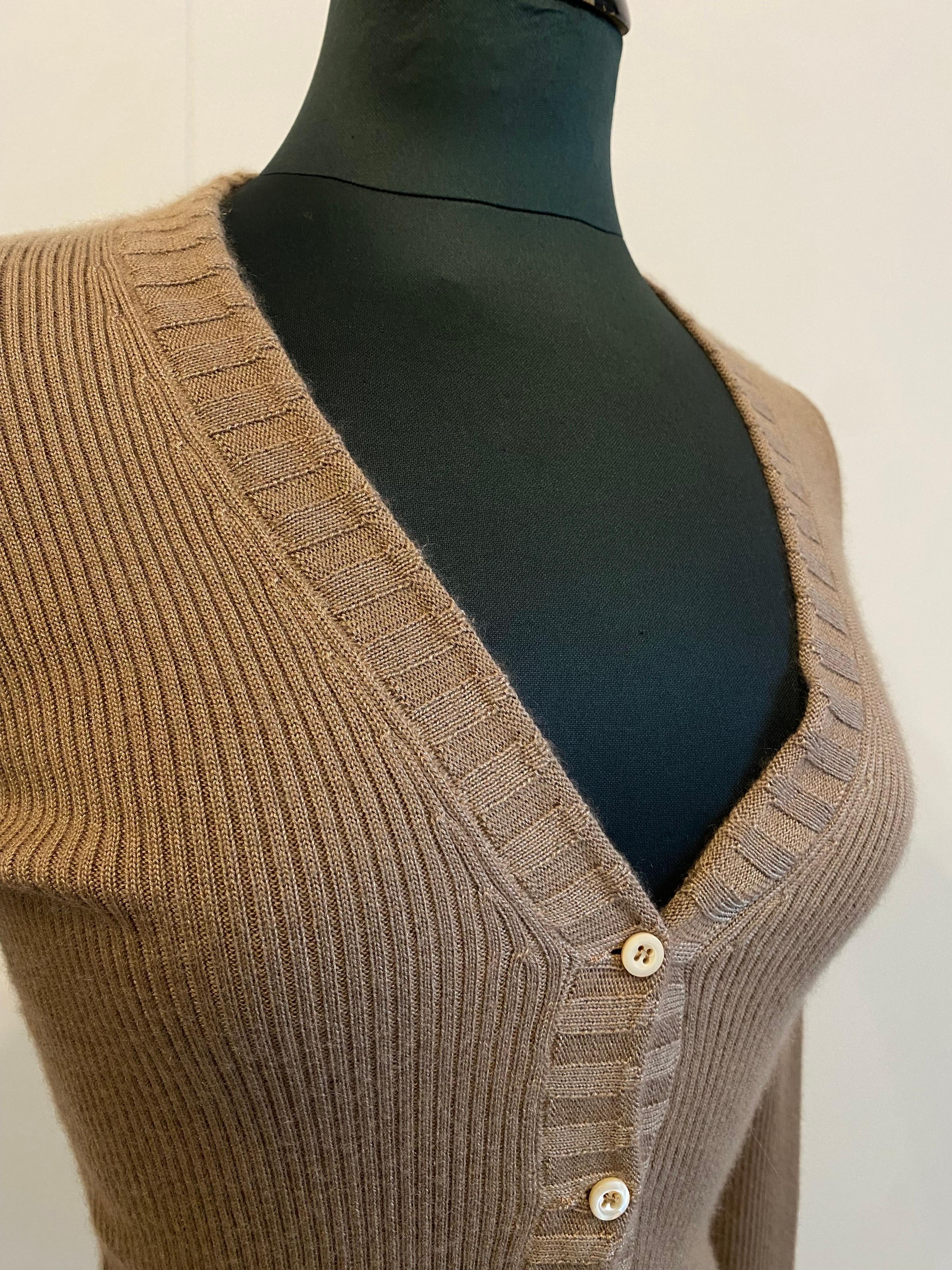 Cashmere Cardigan Prada  In Excellent Condition For Sale In Carnate, IT