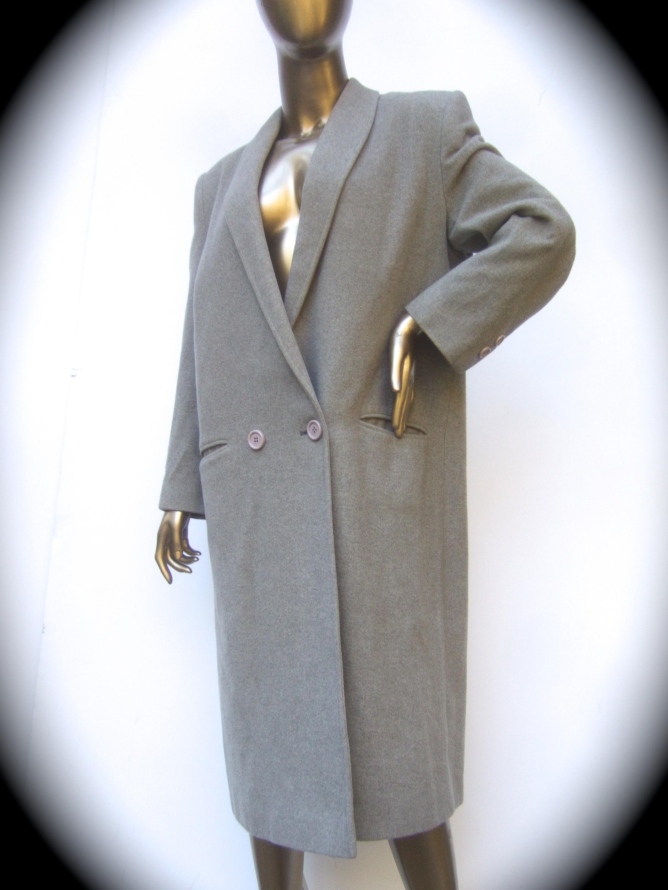 Cashmere Classic Heather Gray Women's Coat c 1980s For Sale 6