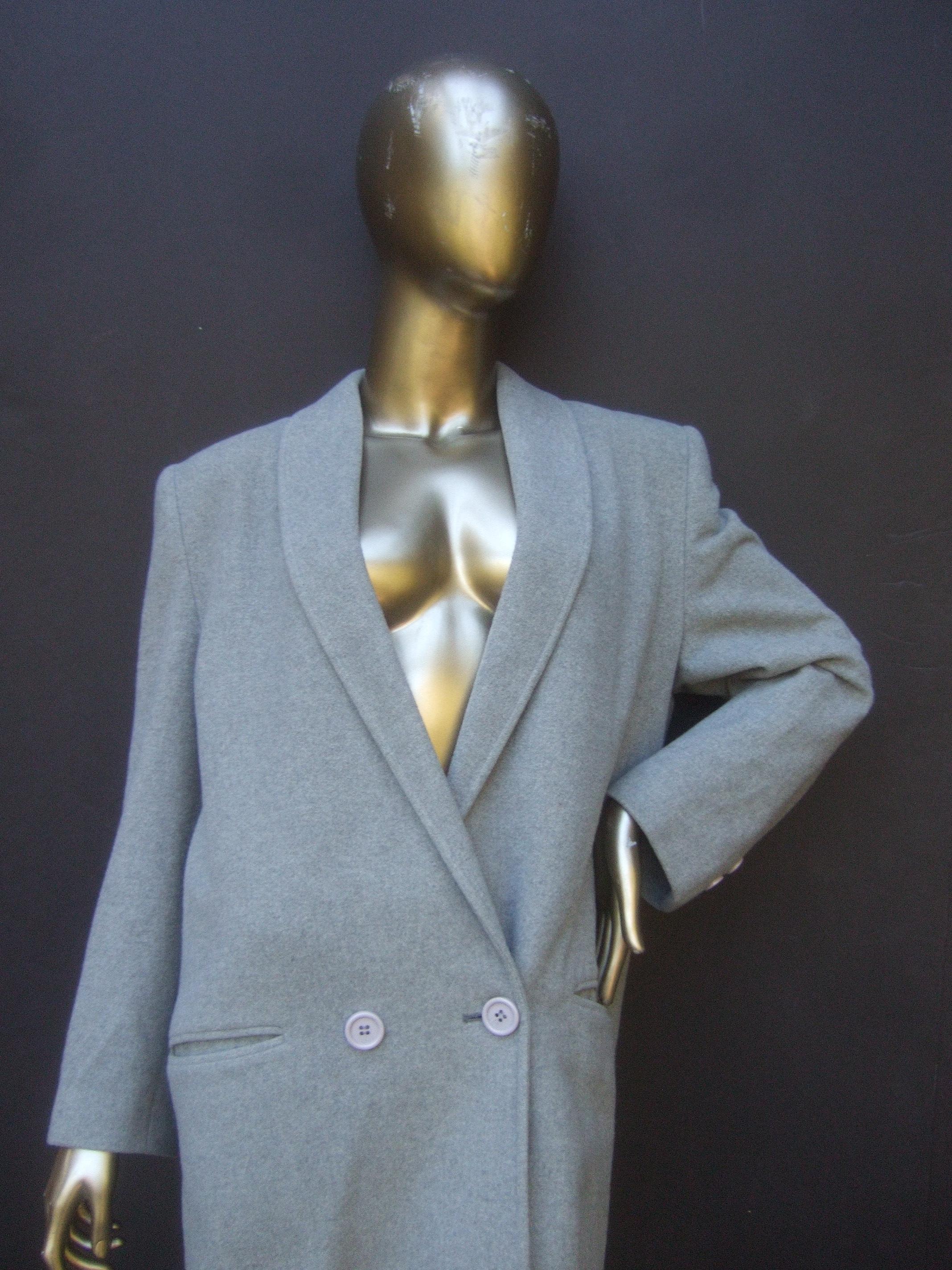 Cashmere Classic Heather Gray Women's Coat c 1980s For Sale 10