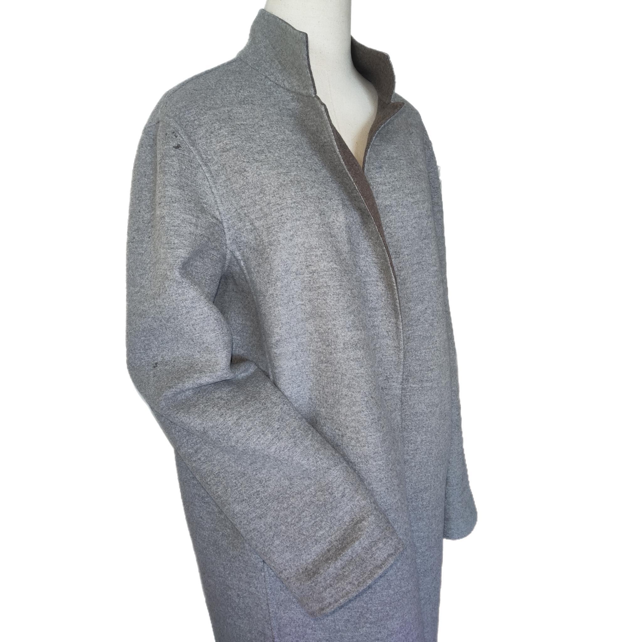 Reversible Cashmere mix Loro Piana Coat  In Fair Condition For Sale In Montreal, Quebec