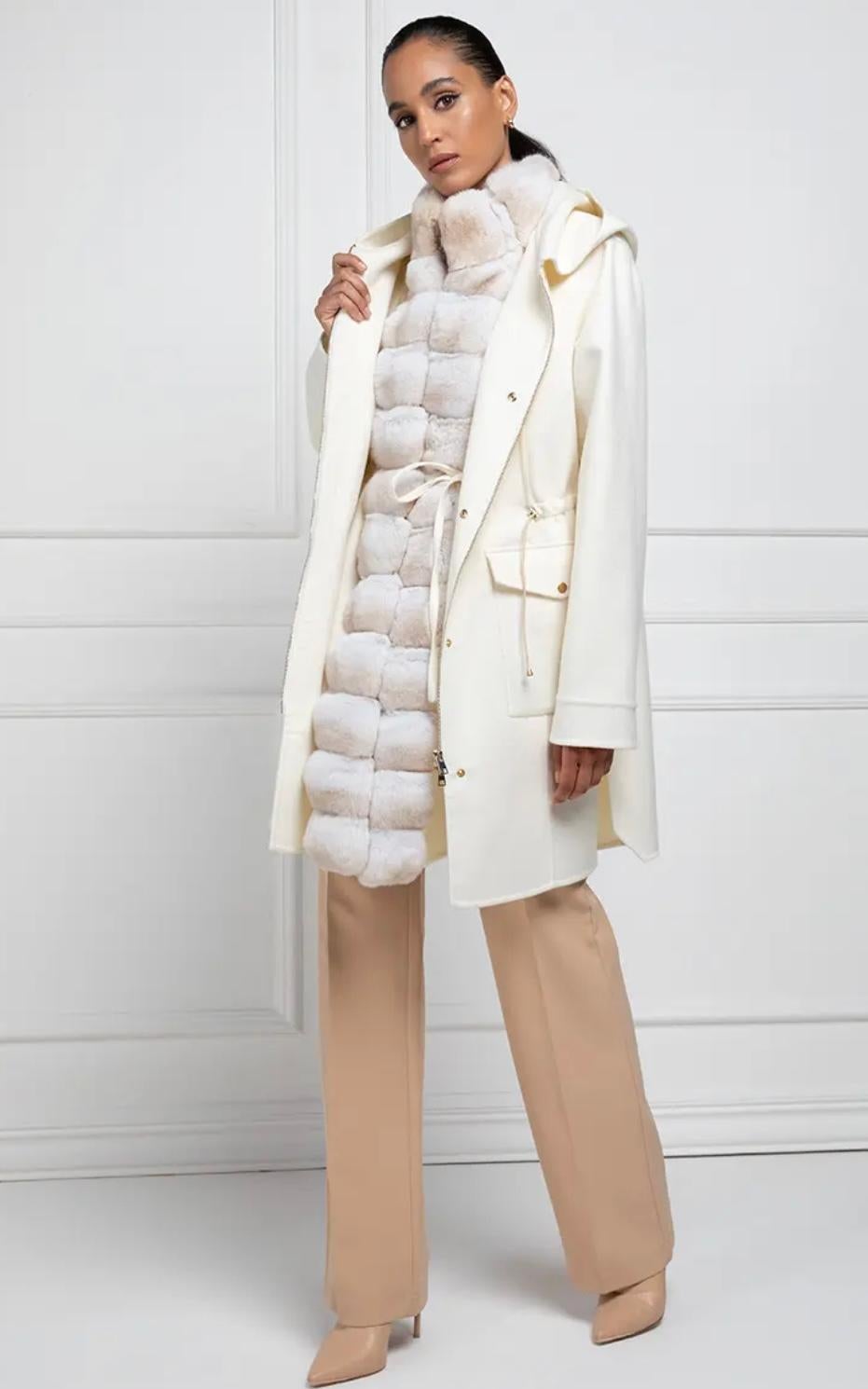 Cashmere Loro Piana with Chinchilla. Also this chinchilla Fur, as the most part of the collection, is made using selected the best quality of chinchilla carefully chosen by our laboratories. The type of chinchilla fur used for this coat is Danish,